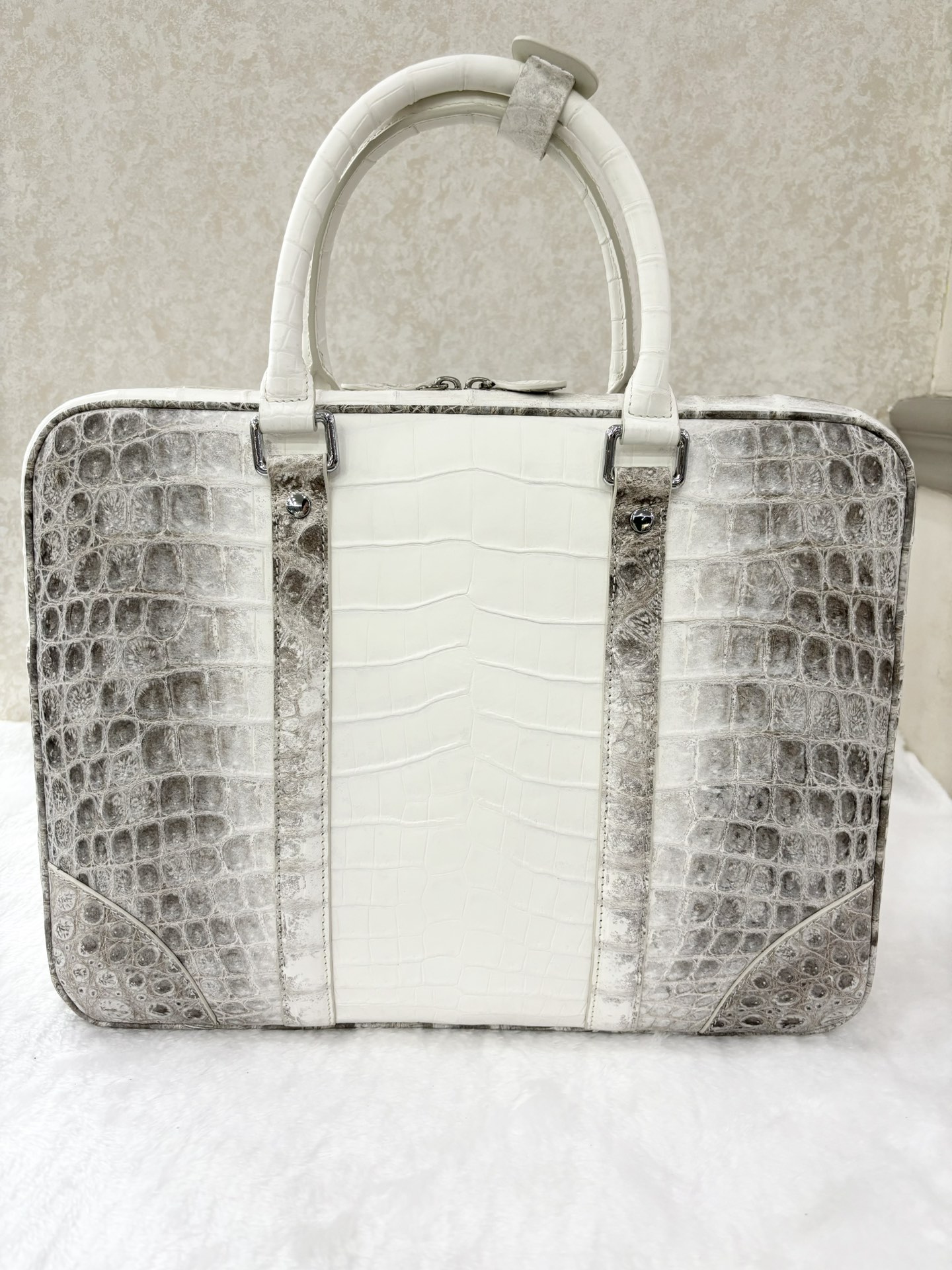 实拍图📸 HCP尼罗喜马拉雅肚皮🐊🐊LV款公文包💼⚠️纯钢五金 ⚠️【内里配头层牛皮】 尺寸 39*28*9