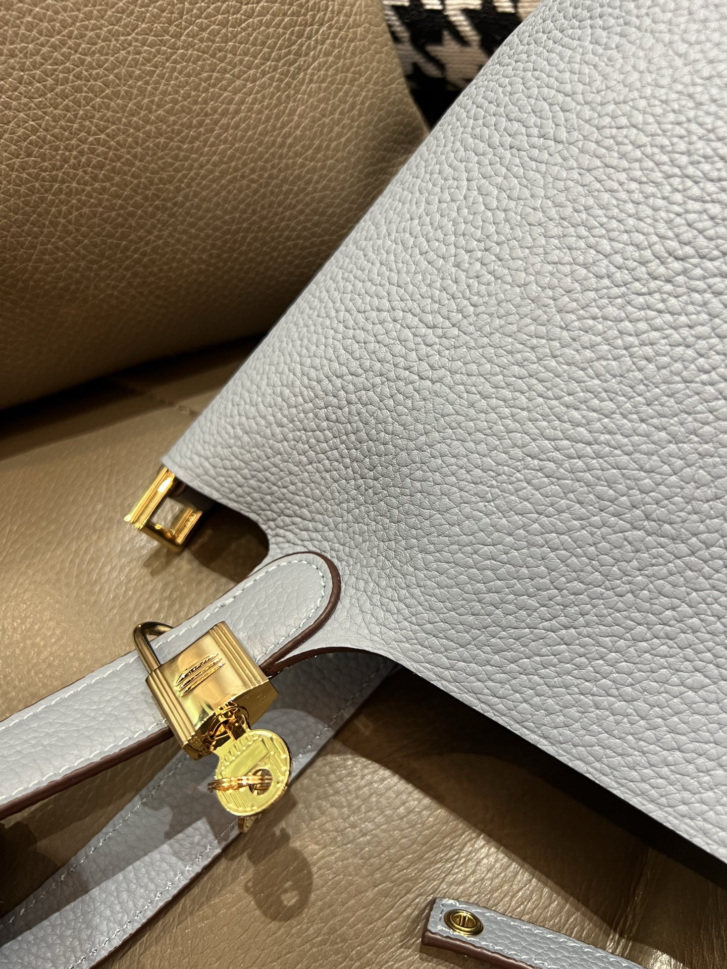 菜蓝子 TC牛皮 防犯機能付き 厚型18cm