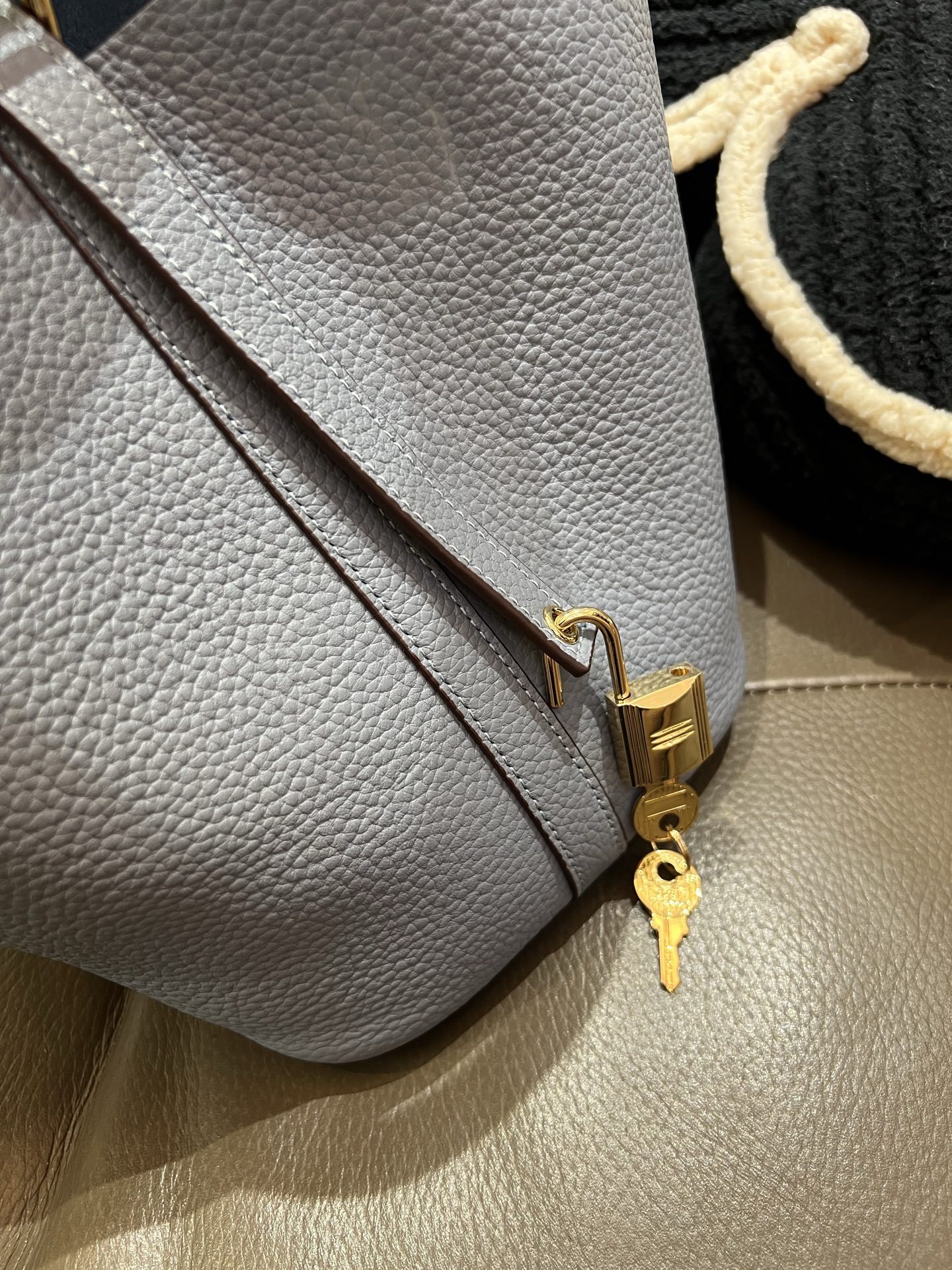 菜蓝子 TC牛皮 防犯機能付き 厚型18cm