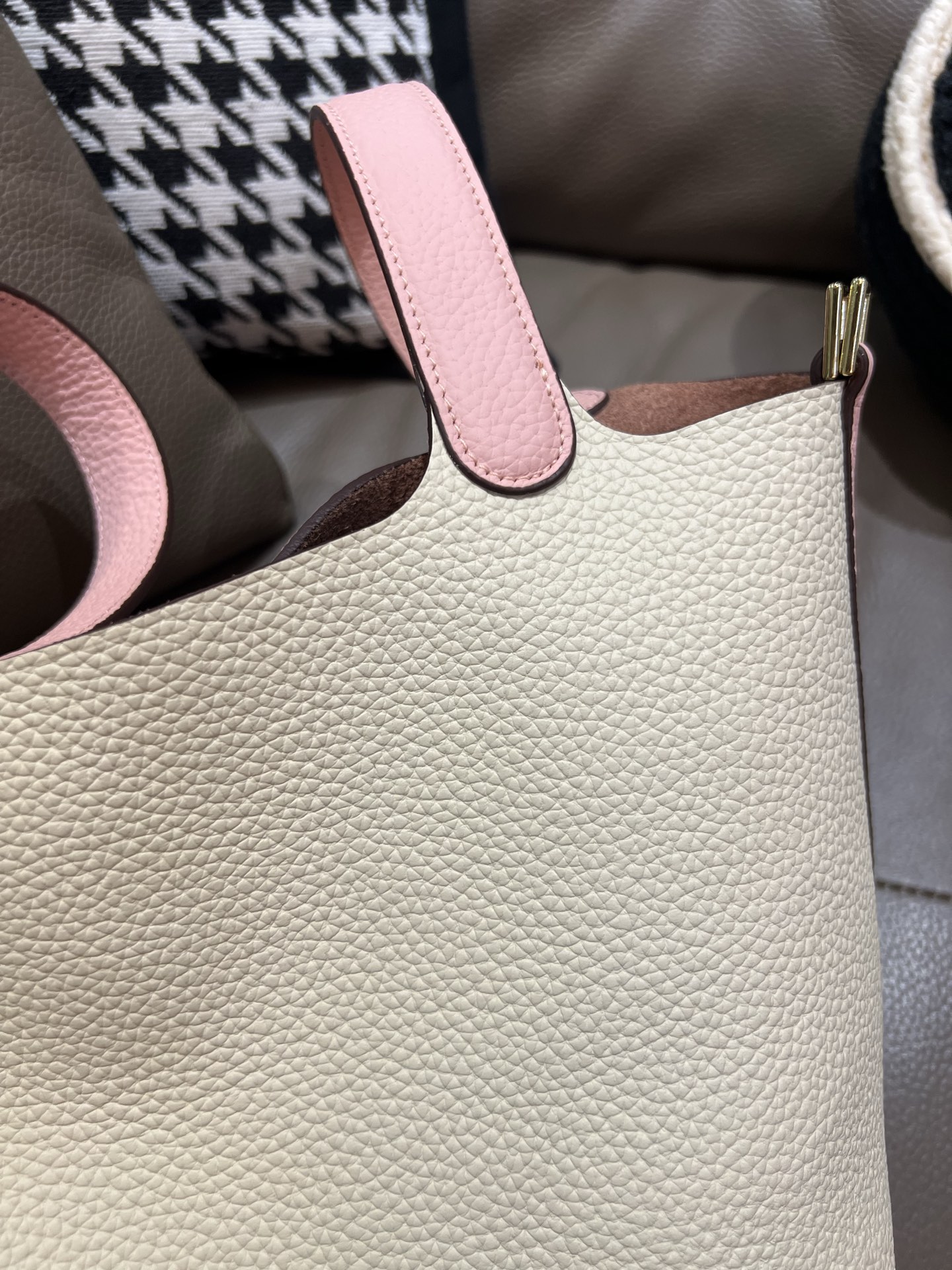 菜蓝子 TC牛皮製 防伪線付き 立体デザインバッグ