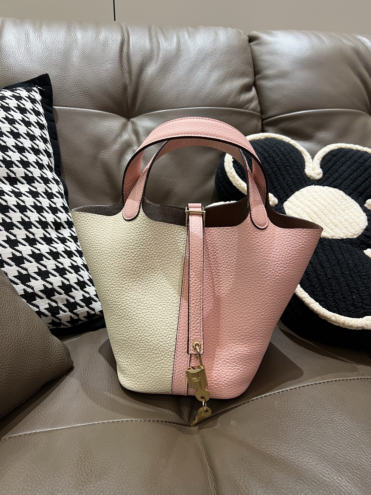 菜蓝子 TC牛皮製 防伪線付き 立体デザインバッグ