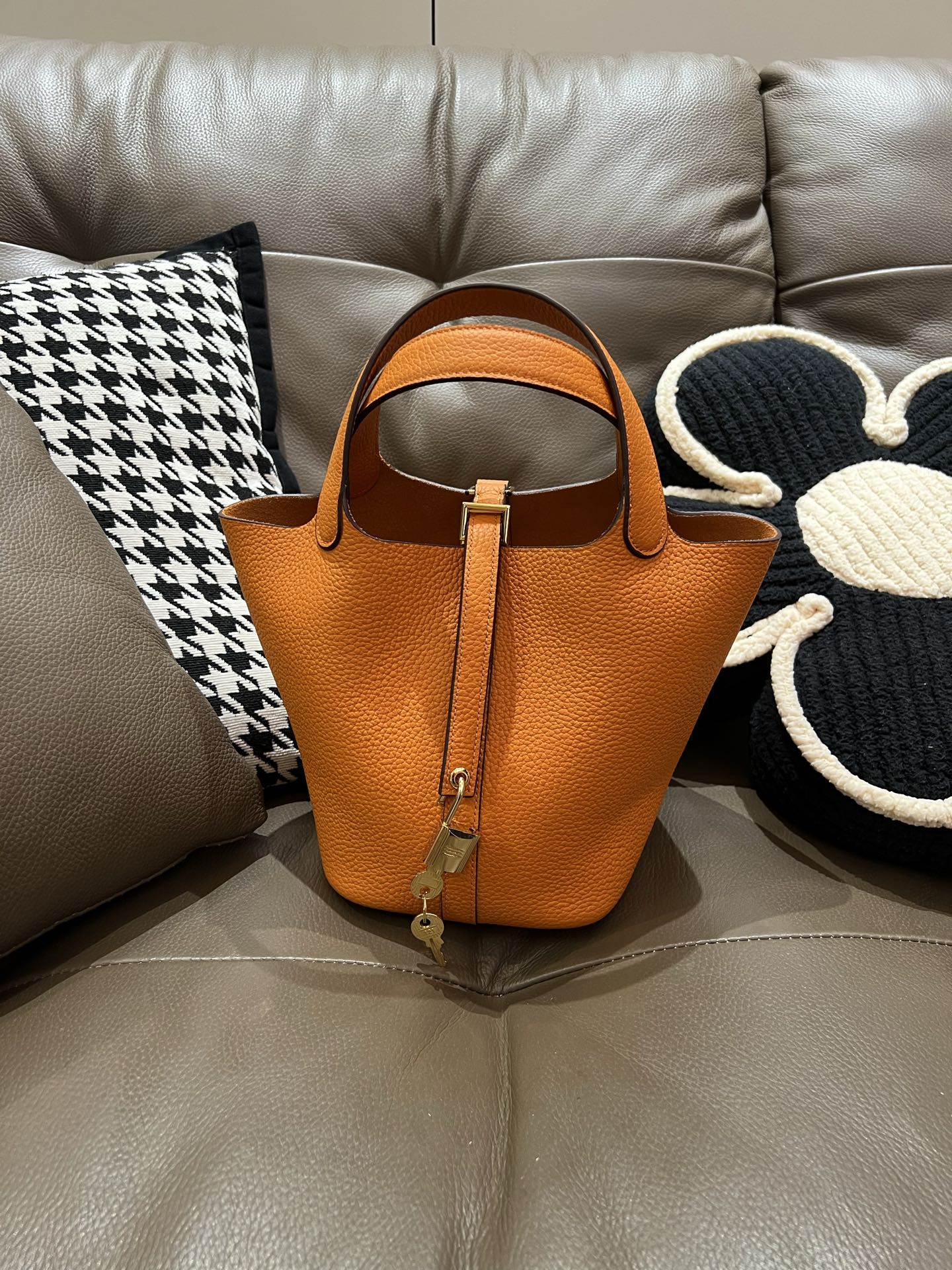 菜蓝子 全新アップグレード TC牛皮製 防伪線付き 銅ロック 立体タイプ 18cm