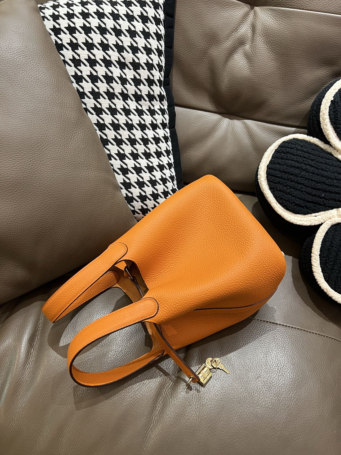 菜蓝子 全新アップグレード TC牛皮製 防伪線付き 銅ロック 立体タイプ 18cm