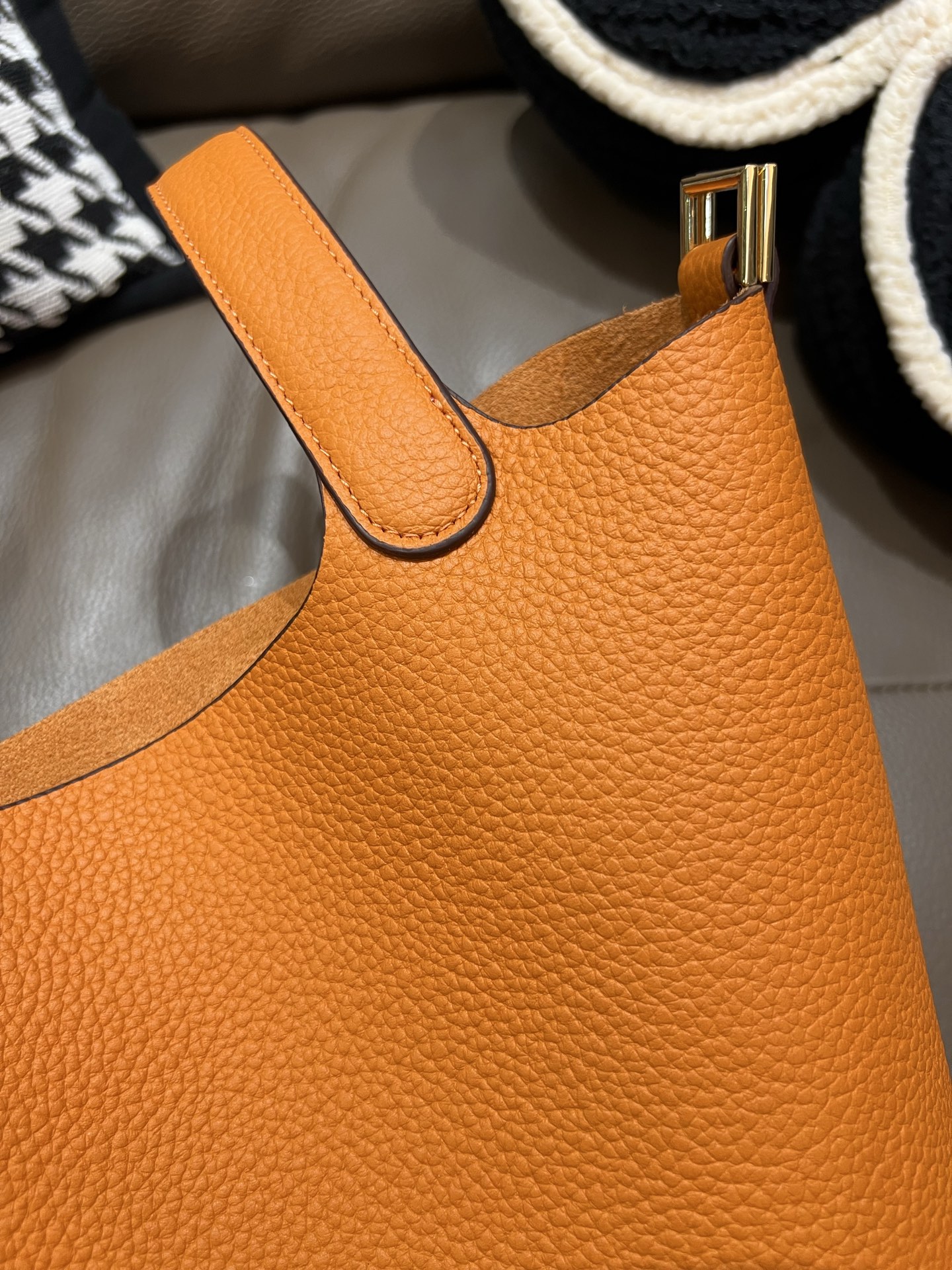 菜蓝子 全新アップグレード TC牛皮製 防伪線付き 銅ロック 立体タイプ 18cm