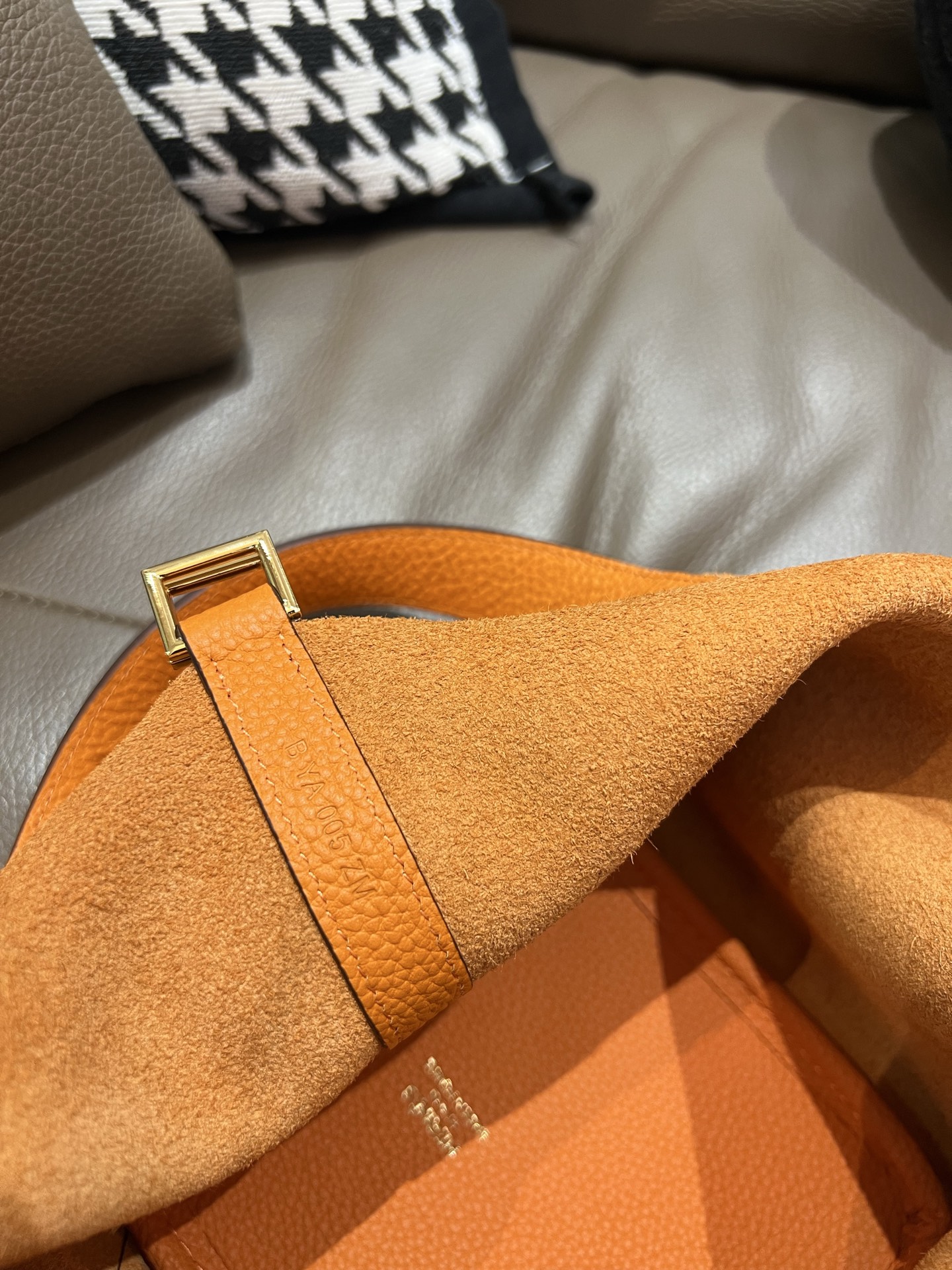 菜蓝子 全新アップグレード TC牛皮製 防伪線付き 銅ロック 立体タイプ 18cm