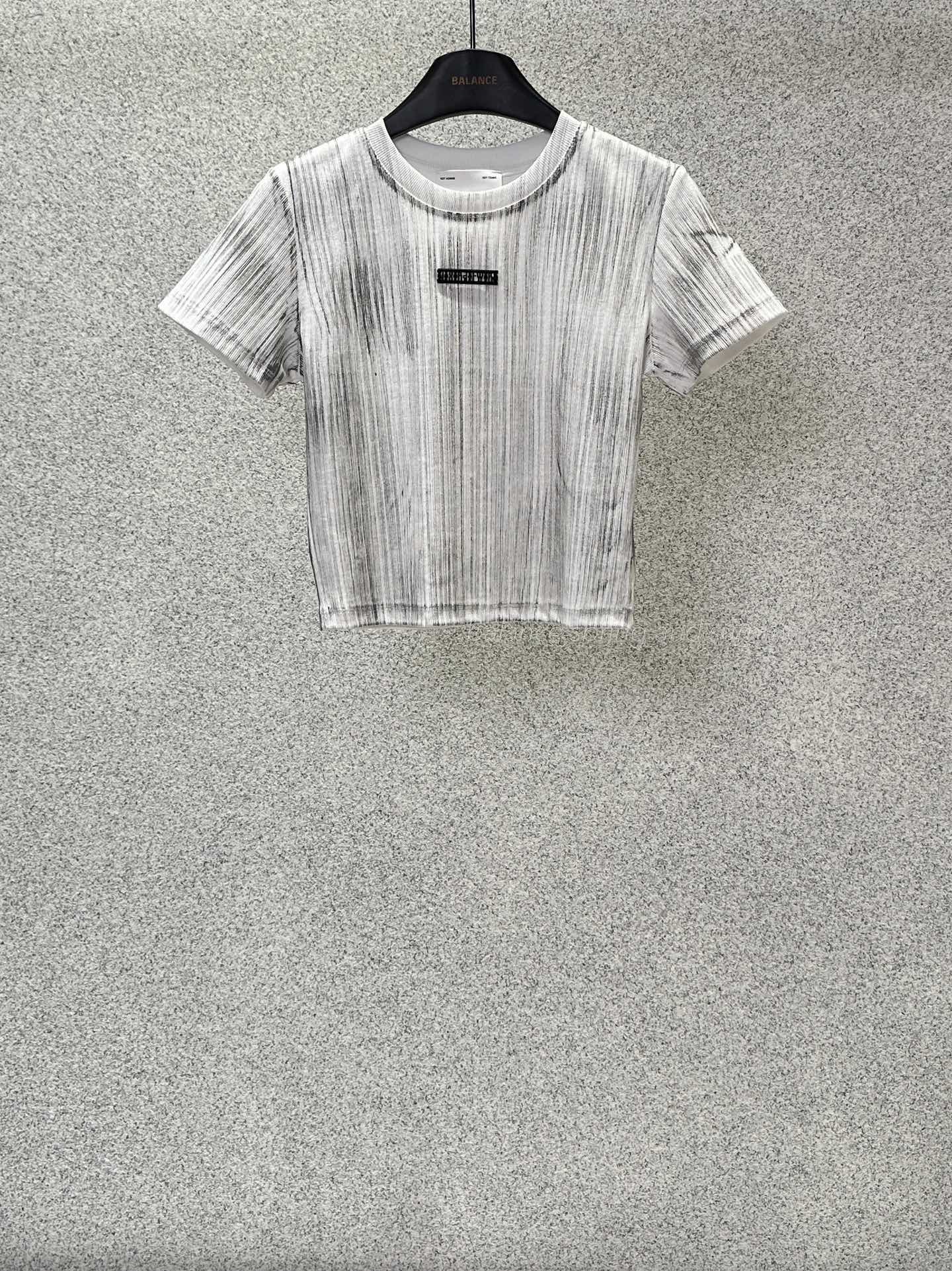-- 24春夏--❝大WANG刷漆印花短袖T恤❞2024新款短袖T恤。 : 棉  : 白色 粉色 灰色 卡色  : SM