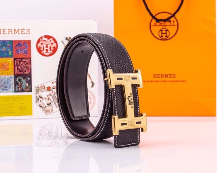 PYJ  《 爱马仕 》Hermes-H BELT BUCKLE REVERSIBLE LEATHER STRAP MM 热卖经典H扣爆款皮带，带身采用经典双面头层小牛皮，皮质柔软光滑 。男士内穿扣腰带款式，扣头采用精钢真空电镀，低调奢华，持久耐用不掉色。购买配送全套包装…海关原单狠货，高档客户入…