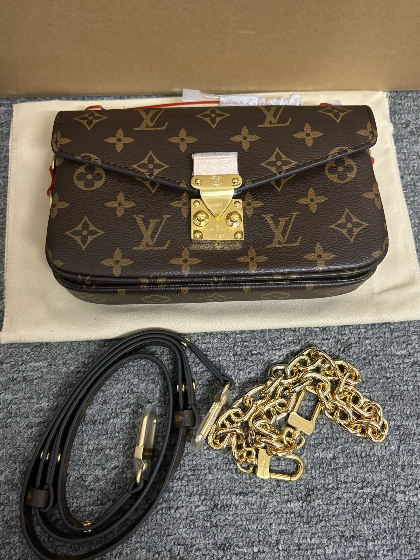 NO:178115,Super genuine diamond-shaped material M46279 real photo (French production), LV super sp rhombus lattice fabric, louis vuitton19860909特级正品菱形料M46279实拍图（法产）,lv特级sp菱形格面料,louis vuitton,Bag
