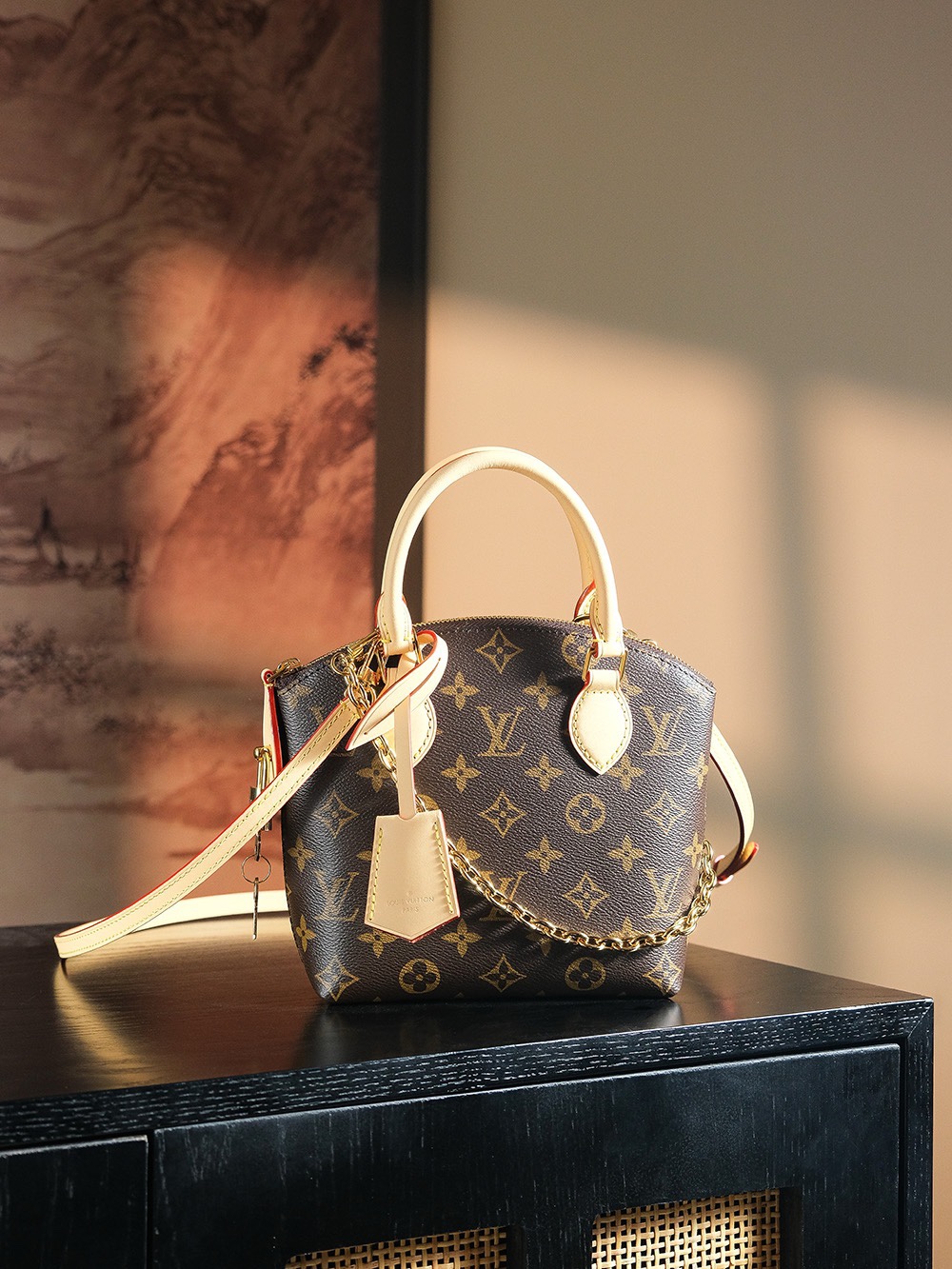 NO:186624,Special version Chip diamond jump code series #M counter price Buy new products of the season. The retro trend series is full of retro flavor and is equipped with a changeable soul. It still uses classic presbyterian fabrics with curved upper edges and oval trim, perfectly presenting the perfect combination of modern fashion and retro. The compact body can meet daily storage needs. One bag can use multiple uses, so that you can feel its full sense of luxury during use. It is really easy to use. Hardware material is thickly plated pure steel hardware. Leather material is French original leather fabric [chip version] Size details**, lv special sp diamond lattice fabric, louis vuitton19860909特级版本  芯片菱形跳动码系列#M 专柜售价 购入 当季新品复古潮流 系列,复古味十足配备上灵魂多变的背法 依旧是采用经典老花面料搭配上弧形上缘以及椭圆形饰边,完美呈现出现代化时尚与复古的完美结合. 小巧的包身,却能满足日常容纳需求,一包多用法,让你在使用过程种感受到它满满的高级感,真的是好用到哭 五金材质厚镀纯钢五金 皮料材质法国原厂皮面料【芯片版】 尺寸详情**,lv特级sp菱形格面料,louis vuitton,Bag