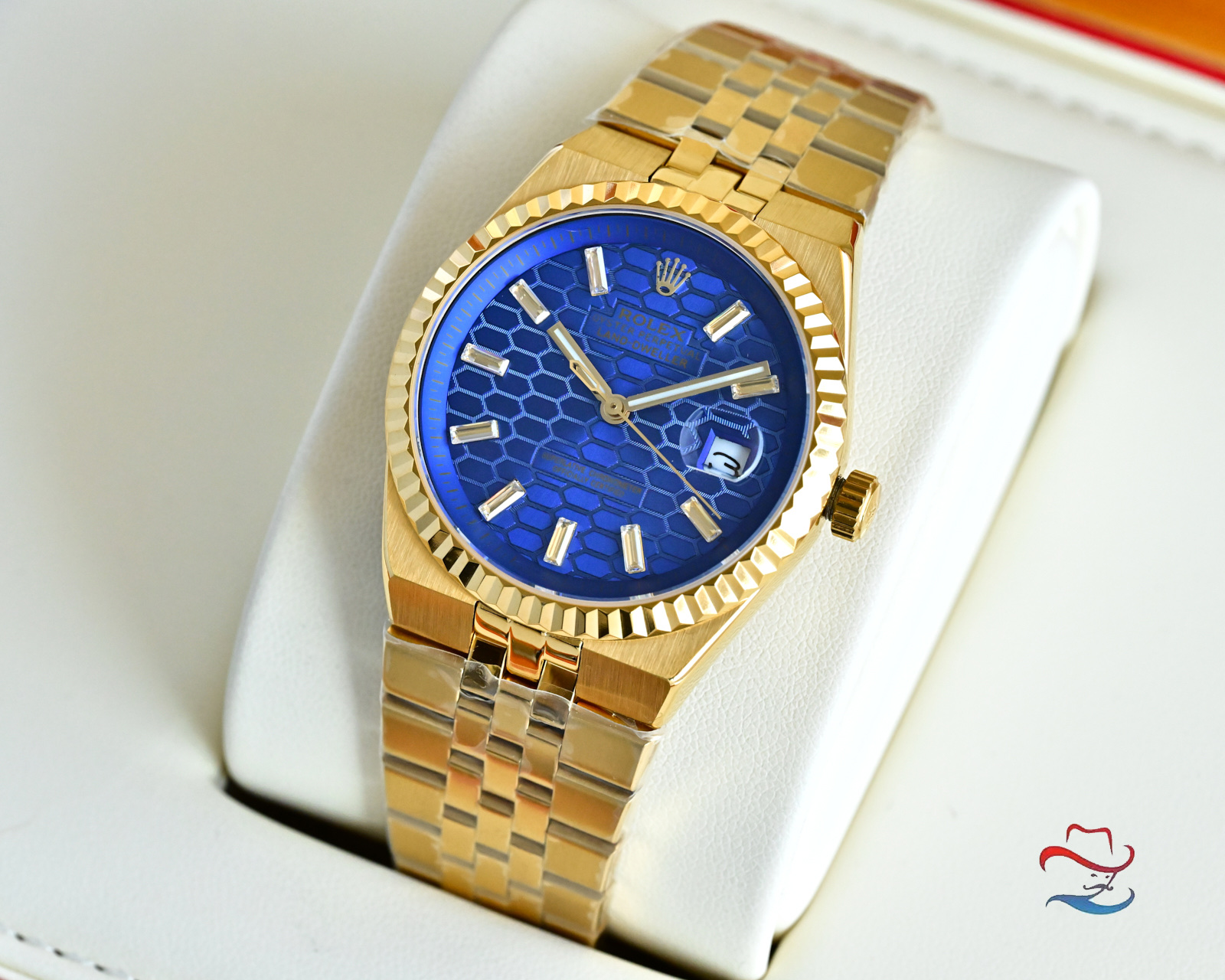 Rolex Datejust yellow gold case and bracelet, fluted bezel, blue dial 36mm Men's Automatic