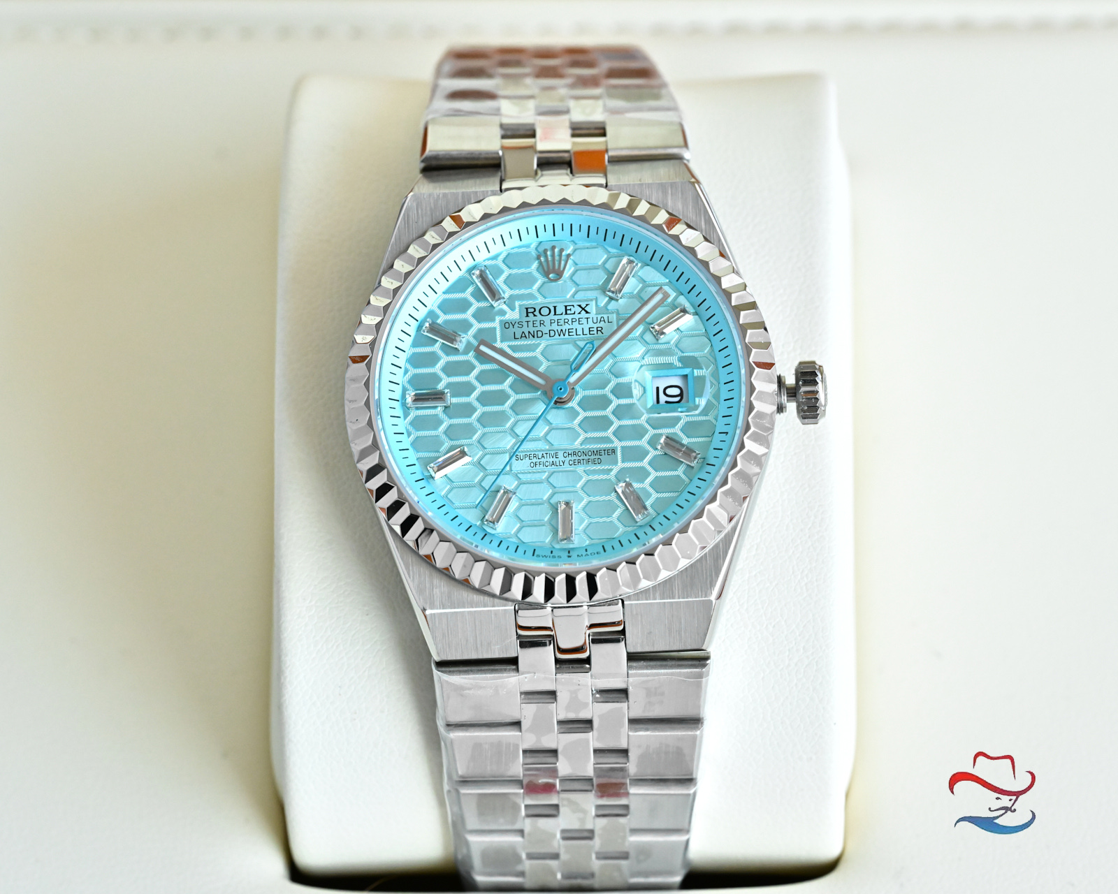 Rolex Oyster Perpetual Land-Dweller steel case and bracelet, fluted bezel, black dial, silver bracelet 40mm Men's Automatic