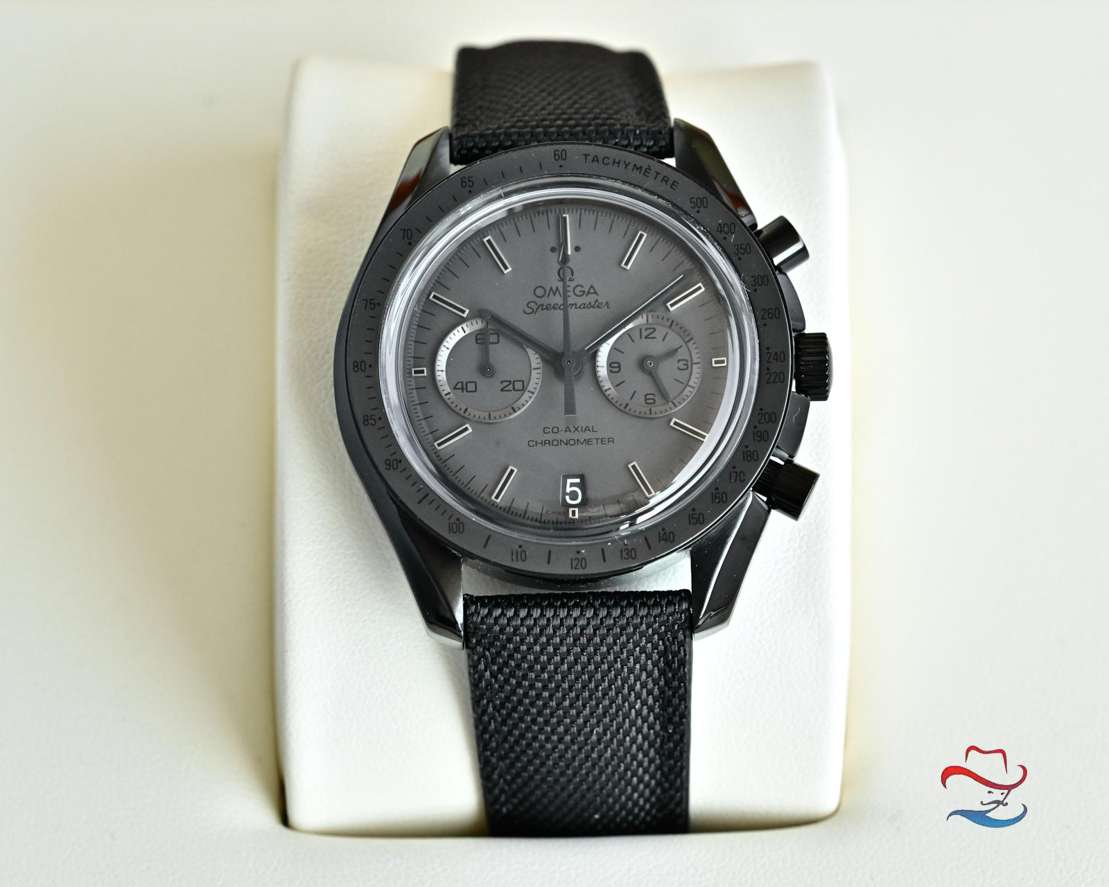 Omega Speedmaster Professional Moonwatch Co-Axial Chronometer black case / black bezel / black dial / black rubber strap 44.25mm Men's Automatic