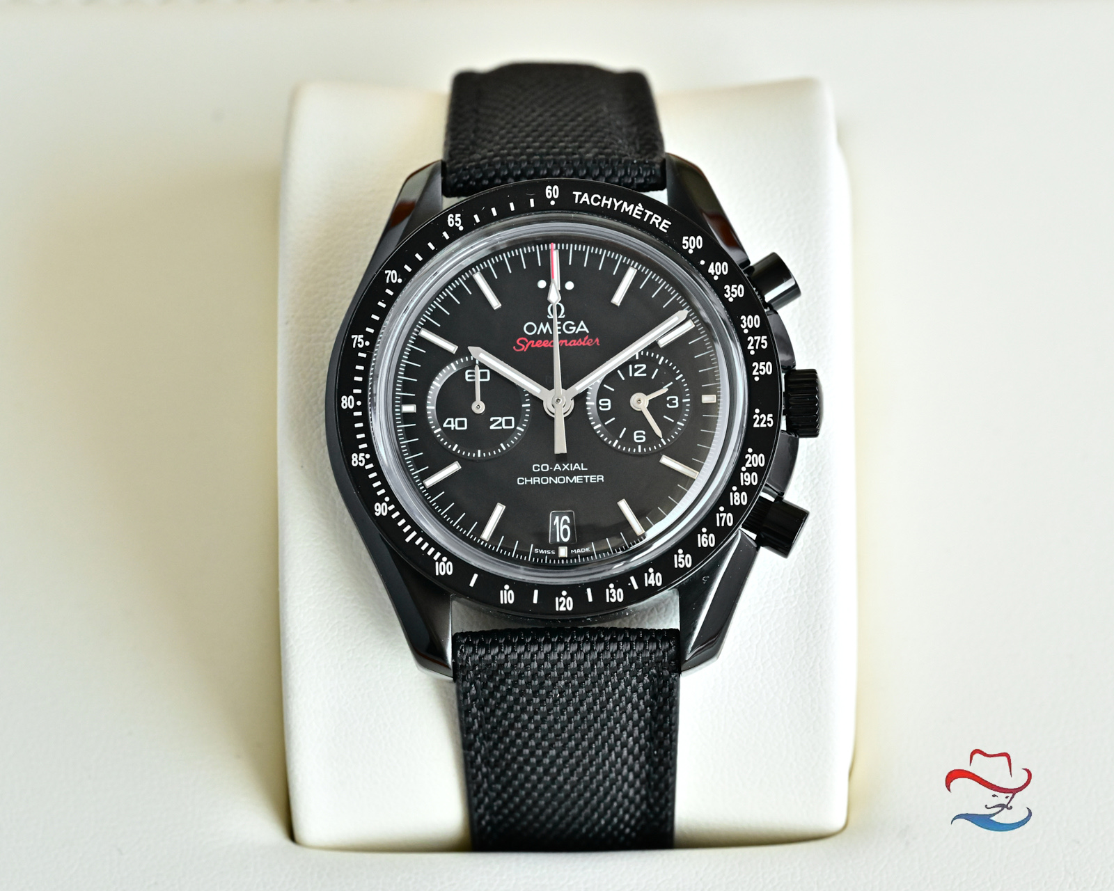Omega Speedmaster Professional Moonwatch Co-Axial Chronometer black case / black bezel / black dial / black rubber strap 44.25mm Men's Automatic