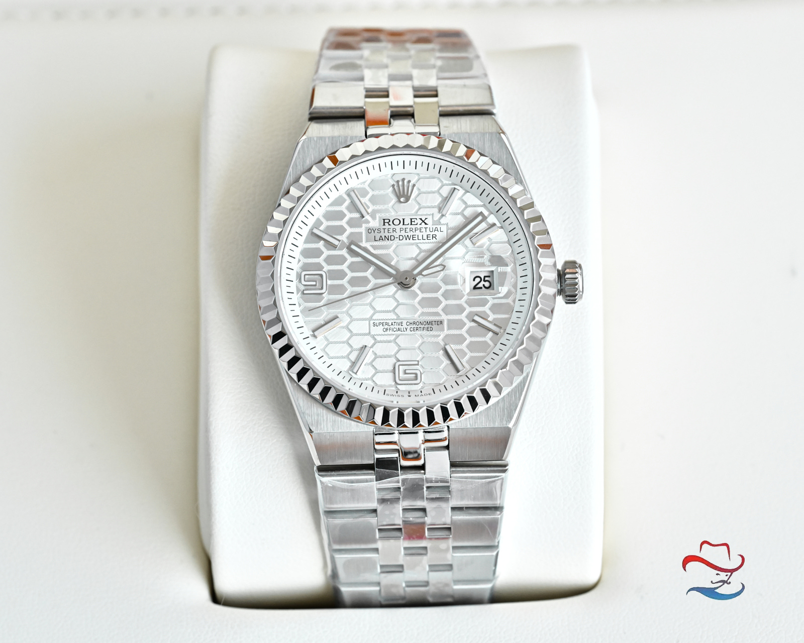 Rolex Land-Dweller silver case, diamond bezel, silver honeycomb dial, silver bracelet 40mm Men's Automatic