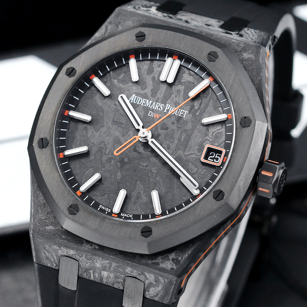 Audemars Piguet Royal Oak Offshore 15500 DiW NTPT gray carbon case / bezel, black dial, black rubber strap 41mm Men's Automatic