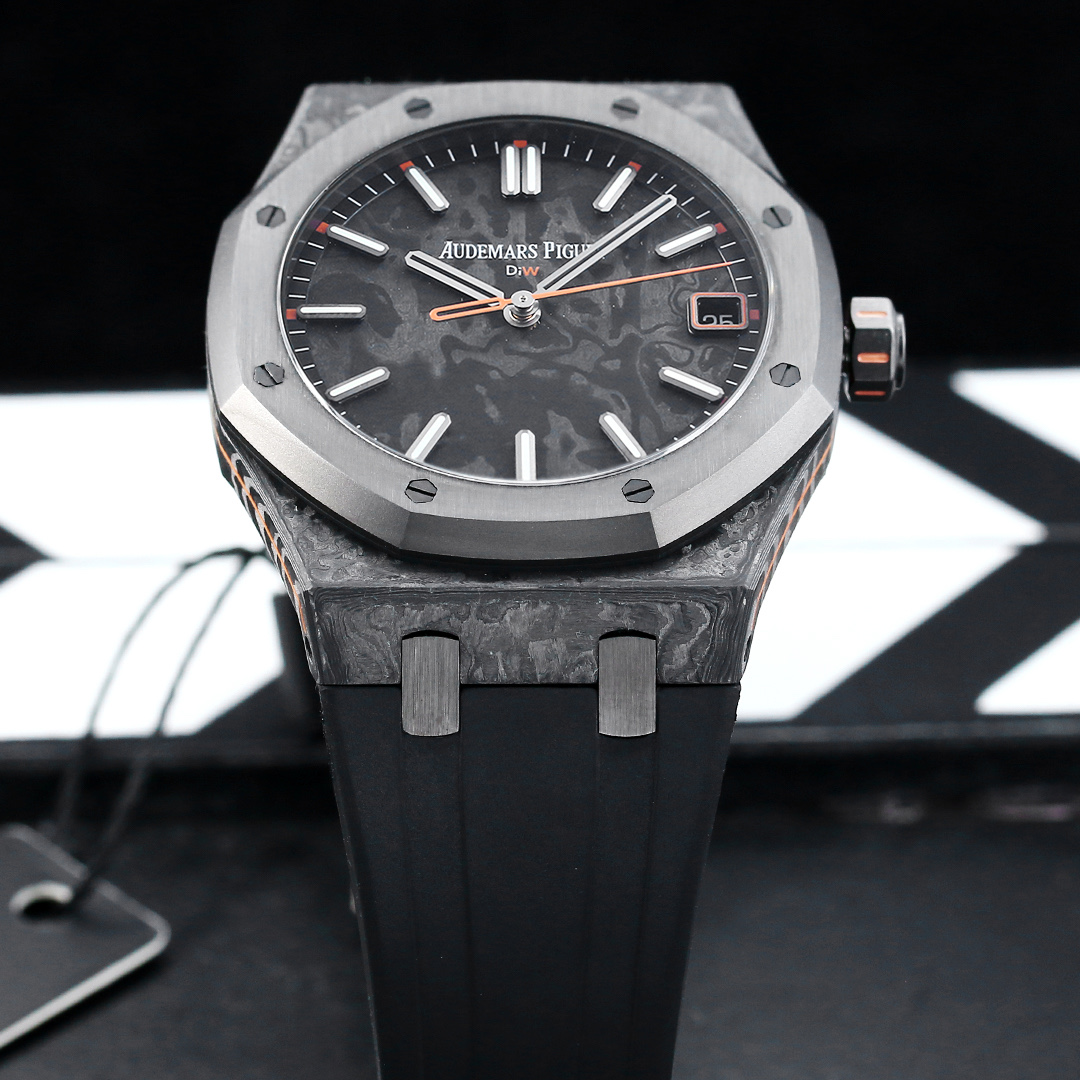 Audemars Piguet Royal Oak Offshore 15500 DiW NTPT gray carbon case / bezel, black dial, black rubber strap 41mm Men's Automatic