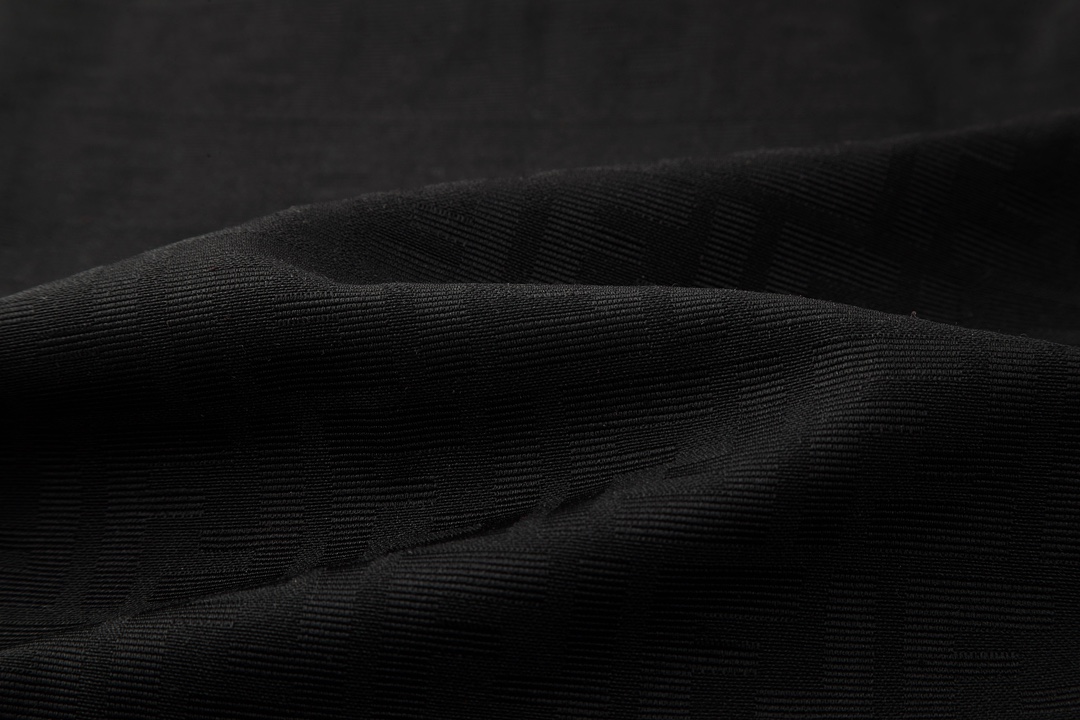 芬迪 Fendi 高级成衣风衣外套及大衣服饰 #40ABE67D 9