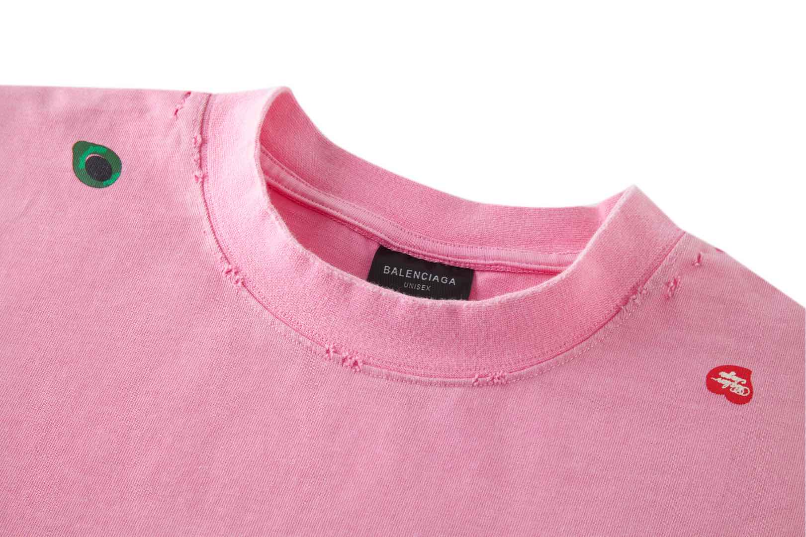  。BLCG 巴黎卡通印花做旧短袖
面料：采用21支巴黎棉 该款面料采用巴黎专用面料为原版定织，棉料采用