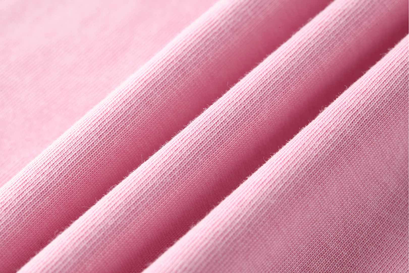  。BLCG 巴黎卡通印花做旧短袖
面料：采用21支巴黎棉 该款面料采用巴黎专用面料为原版定织，棉料采用