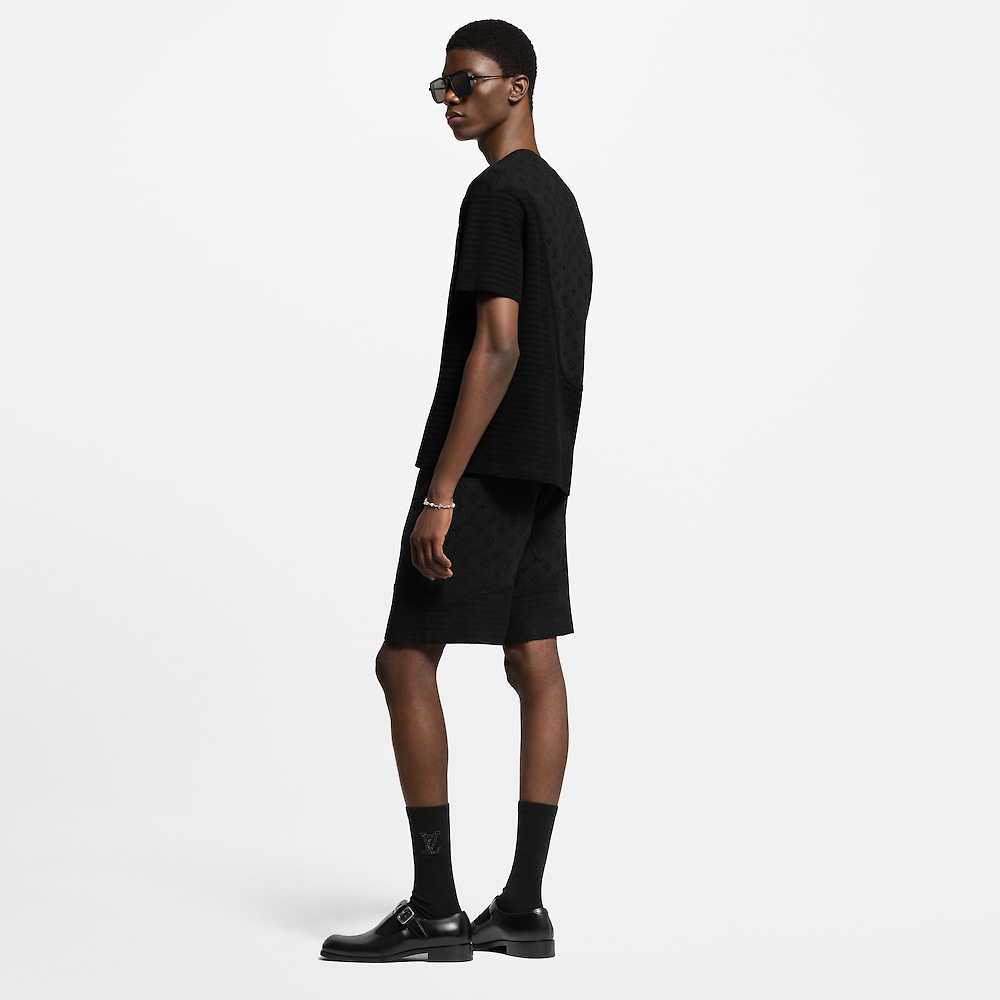 。LOUIS VUITTON 暗纹提花针织短裤
面料：采用40支双股定织面料，面料成份为85棉与15羊毛