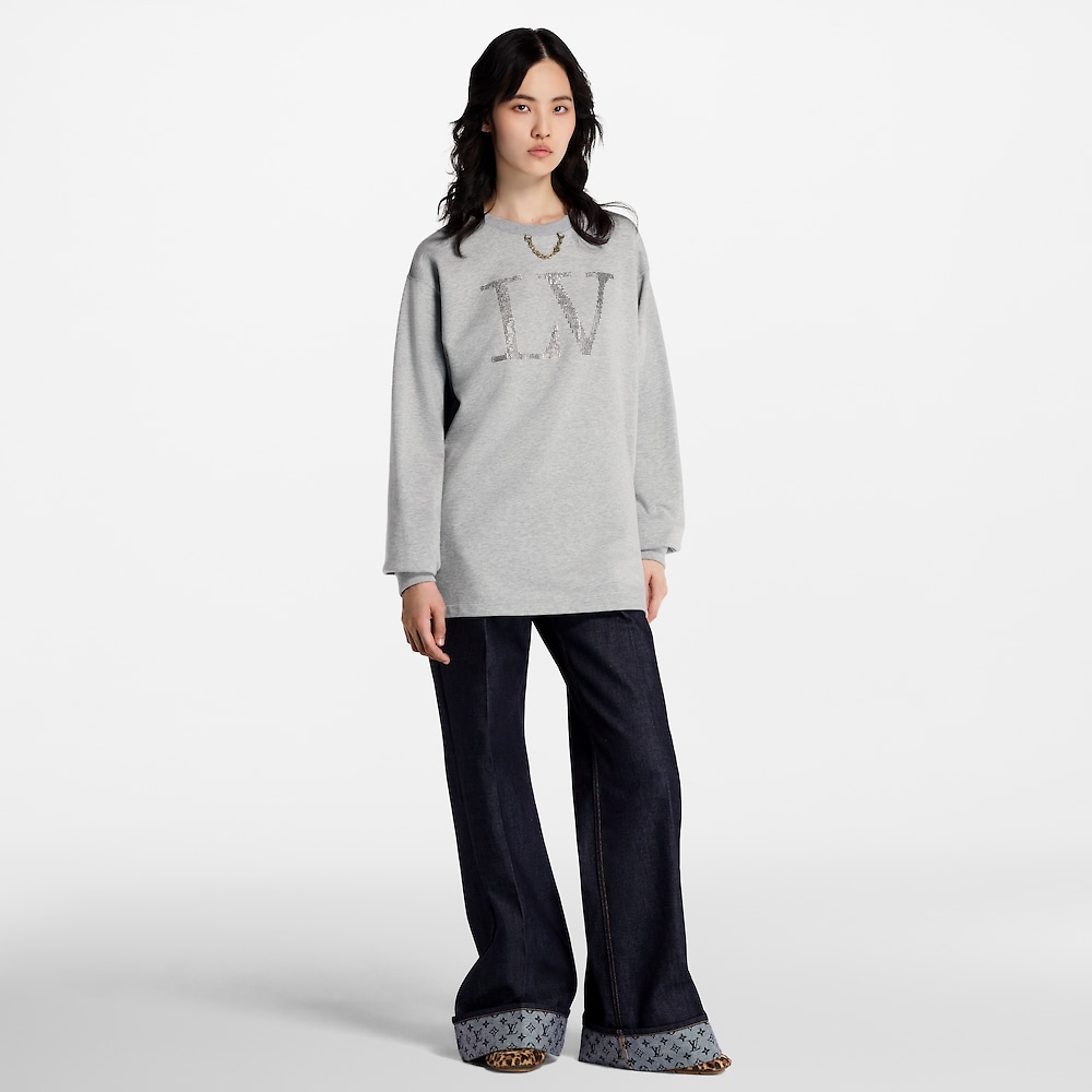 。LOUIS VUITTON 莱茵石烫钻圆领卫衣
面料：380克混纱毛圈面料，面料原版定染定织底部多纱色