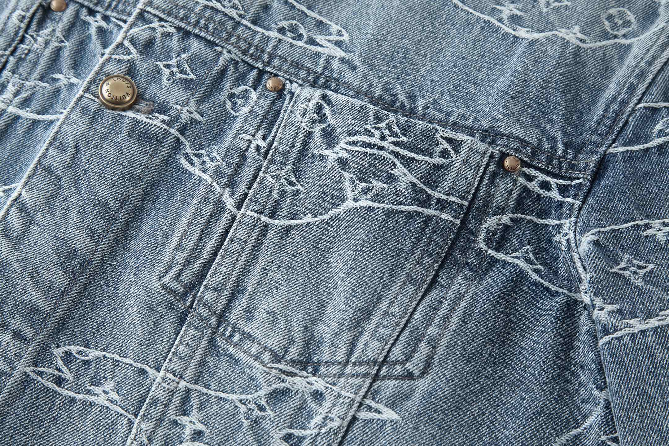 Louis Vuitton Distressed Denim Jacket with Cloud Embroidery - Light Blue 10 i1754460760724 4337 0 8