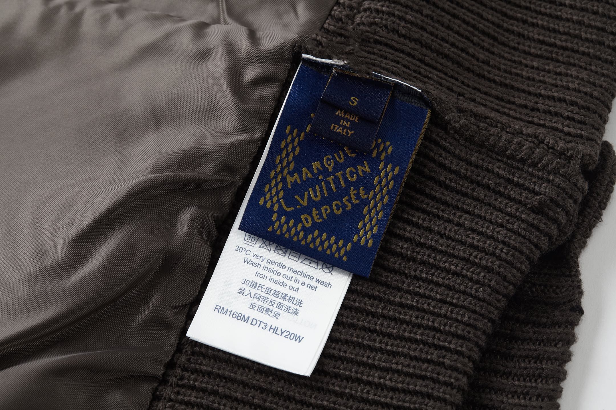 Louis Vuitton Houndstooth Wool Blend Cardigan - Stylish Knitwear Jacket 9 i1755522815686 3530 0 8