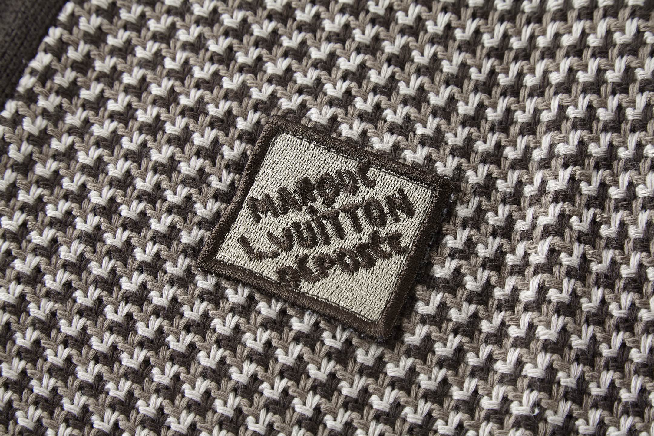 Louis Vuitton Houndstooth Wool Blend Cardigan - Stylish Knitwear Jacket 5 i1755522815699 3912 0 3