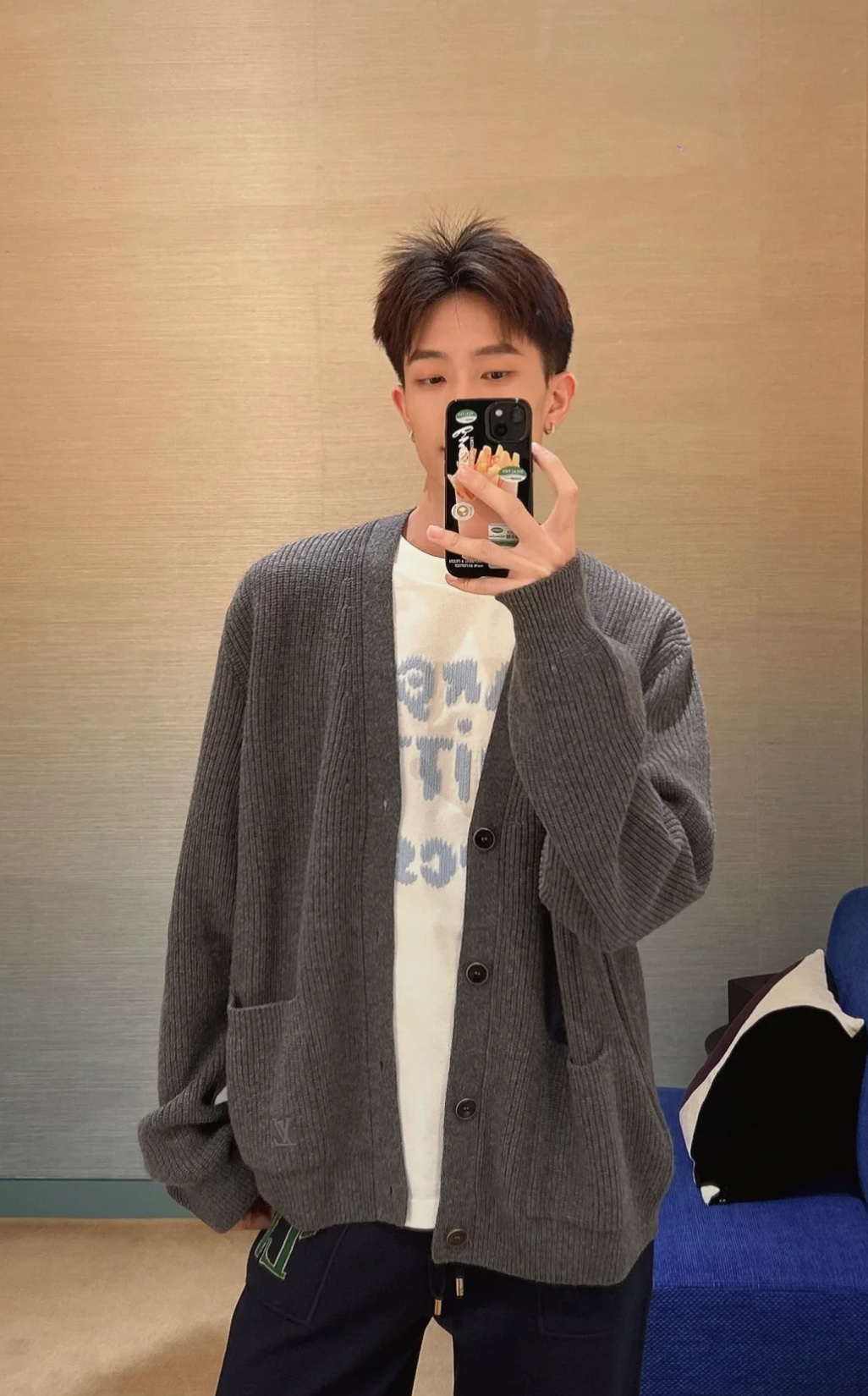 _dvs9s9DfZ8qH3SSK44V96T_qiVCCsn0O0I4YIvw