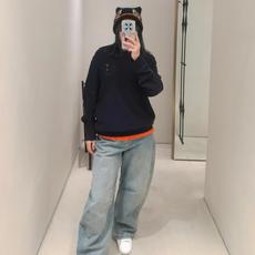 LOEWE 动物Anagramv刺绣标识针织衫 面料:采用55%毛衣,40%棉,10%锦纶。 工艺:刺绣3D立体刺绣,以 LOEWE 动物Anagramv刺绣标识针织衫 面料:采用55%毛衣,40%棉,10%锦纶。 工艺:刺绣3D立体刺绣,以