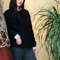 LOEWE 动物Anagramv刺绣标识针织衫 面料:采用55%毛衣,40%棉,10%锦纶。 工艺:刺绣3D立体刺绣,以 LOEWE 动物Anagramv刺绣标识针织衫 面料:采用55%毛衣,40%棉,10%锦纶。 工艺:刺绣3D立体刺绣,以