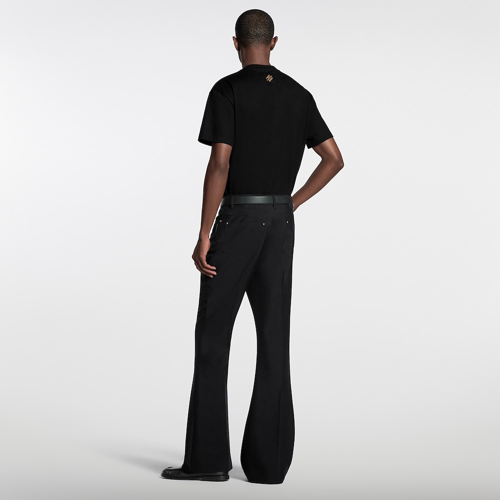 。LOUIS VUITTON 金色珠片刺绣标识短袖面料：采用32支双纱精梳棉。面料：螺纹采用1*1索罗纳