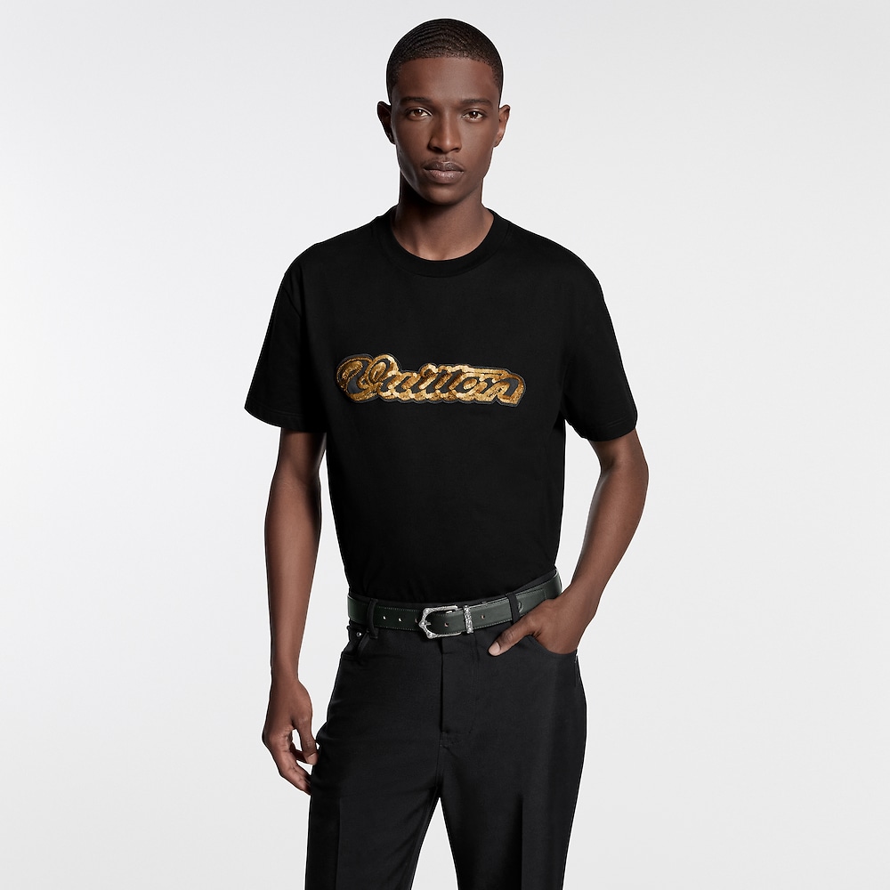 。LOUIS VUITTON 金色珠片刺绣标识短袖面料：采用32支双纱精梳棉。面料：螺纹采用1*1索罗纳