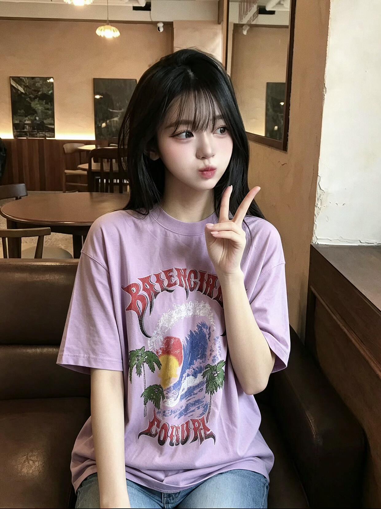 。BLCG 巴黎艺术印花标识短袖面料：采用原版定制巴黎绵。面料：螺纹采用十字配套螺纹。工艺：采用白墨直喷