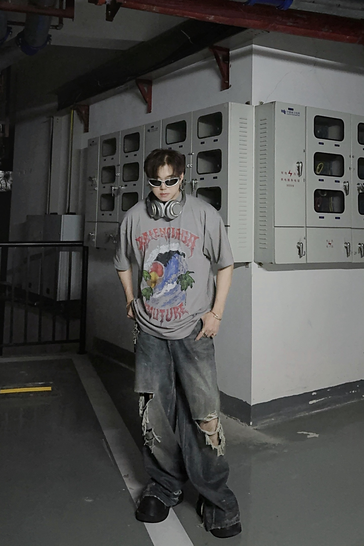 。BLCG 巴黎艺术印花标识短袖面料：采用原版定制巴黎绵。面料：螺纹采用十字配套螺纹。工艺：采用白墨直喷