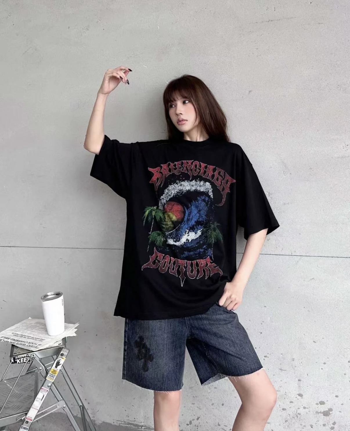 。BLCG 巴黎艺术印花标识短袖面料：采用原版定制巴黎绵。面料：螺纹采用十字配套螺纹。工艺：采用白墨直喷