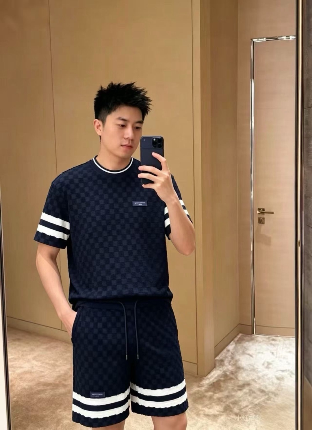 LOUIS VUITTON 棋盘格提花针织短裤面料：采用100%绵纱。定染配色绿。辅料：定制纯绵圆绳，电