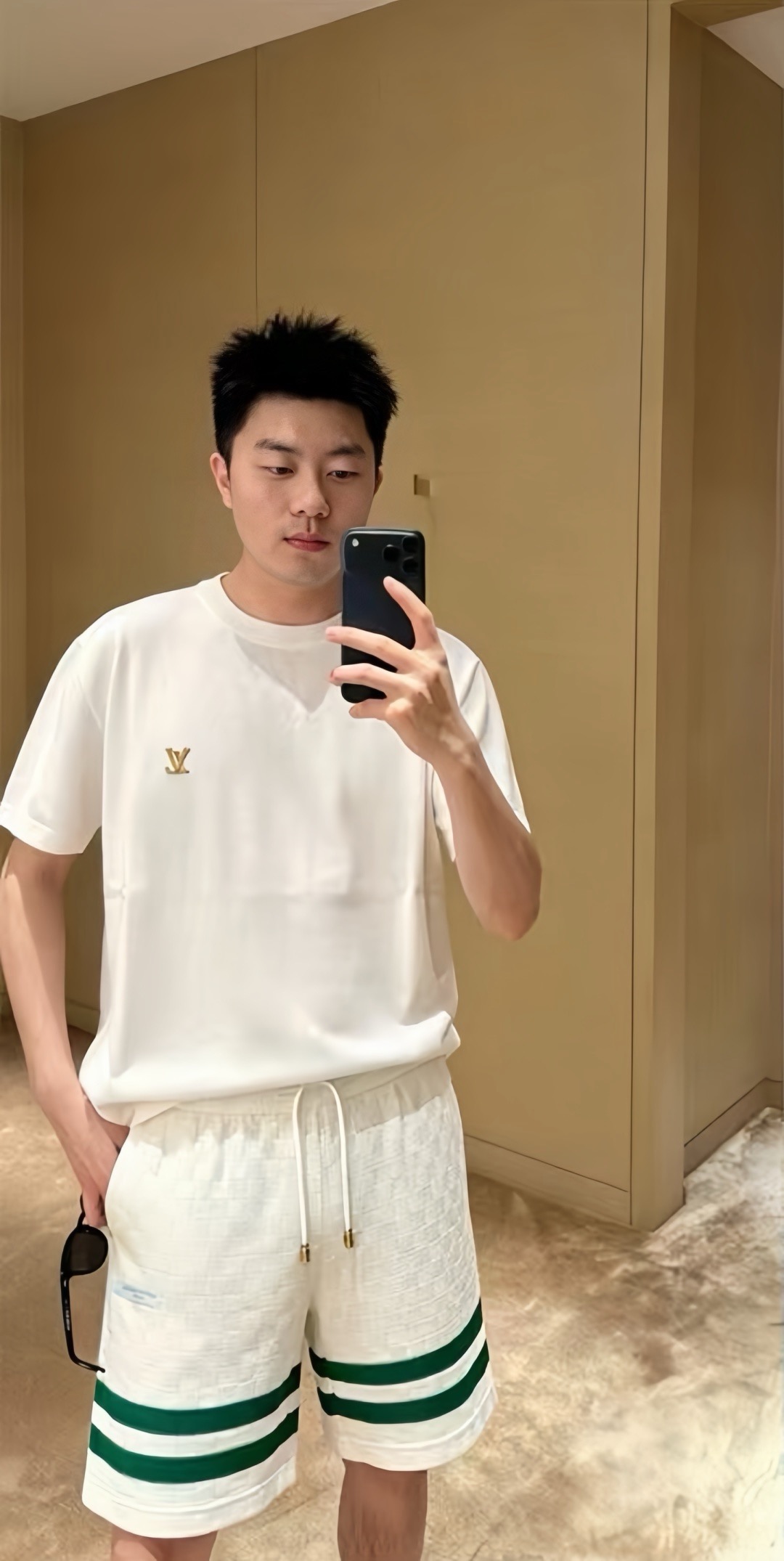 LOUIS VUITTON 棋盘格提花针织短裤面料：采用100%绵纱。定染配色绿。辅料：定制纯绵圆绳，电