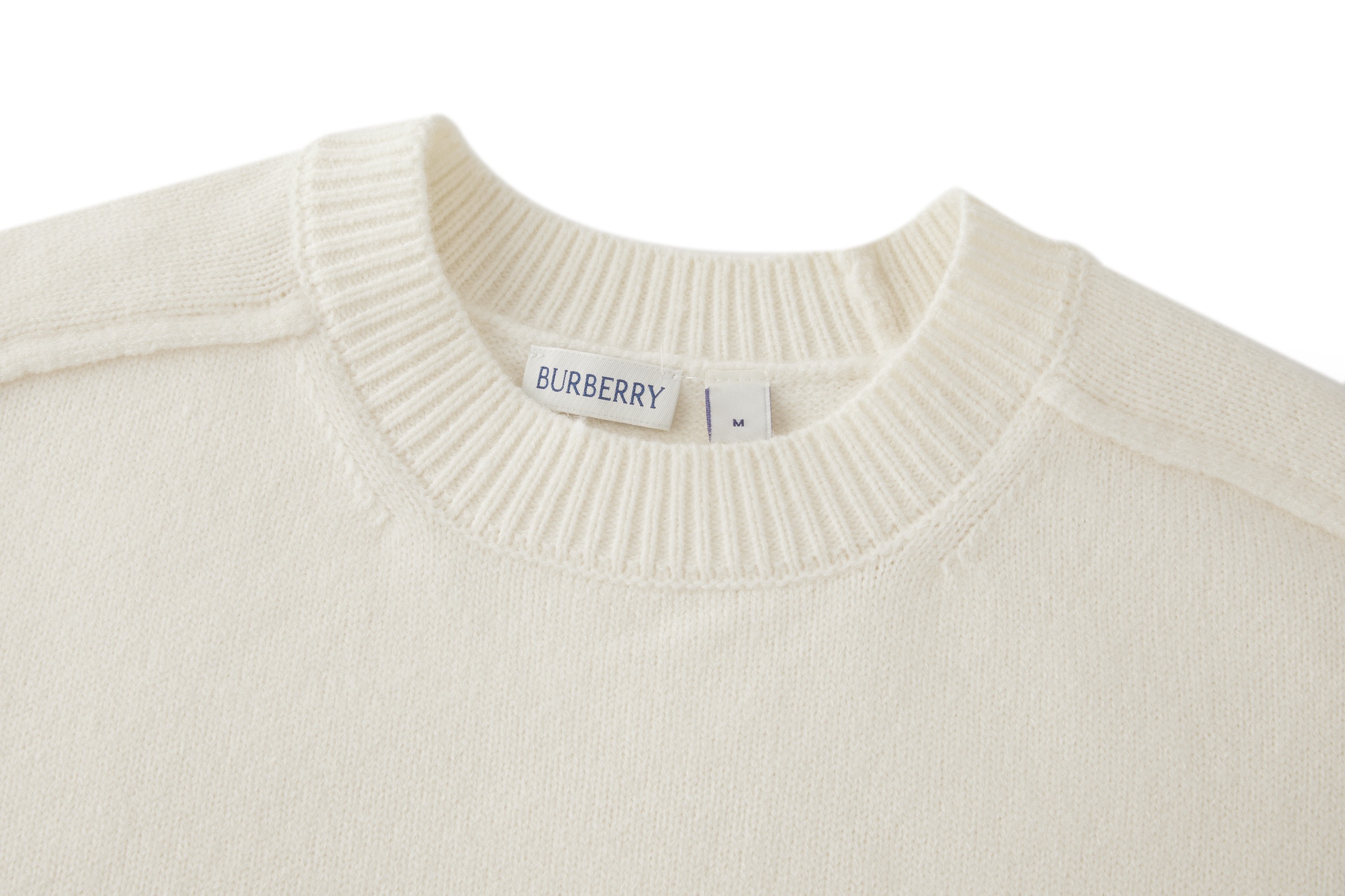 Burberry 巴宝莉战马提花标识针织毛衣 面料：采用10%羊绒，10%羊毛，80%绵纱。 工艺：提花采用正7针毛织机