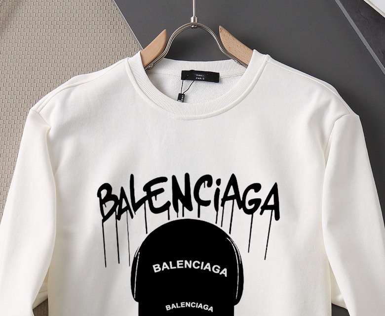 Balenciaga 品牌: 巴黎世家 (胖子福音) 2026ss早春最新款长袖圆领卫衣