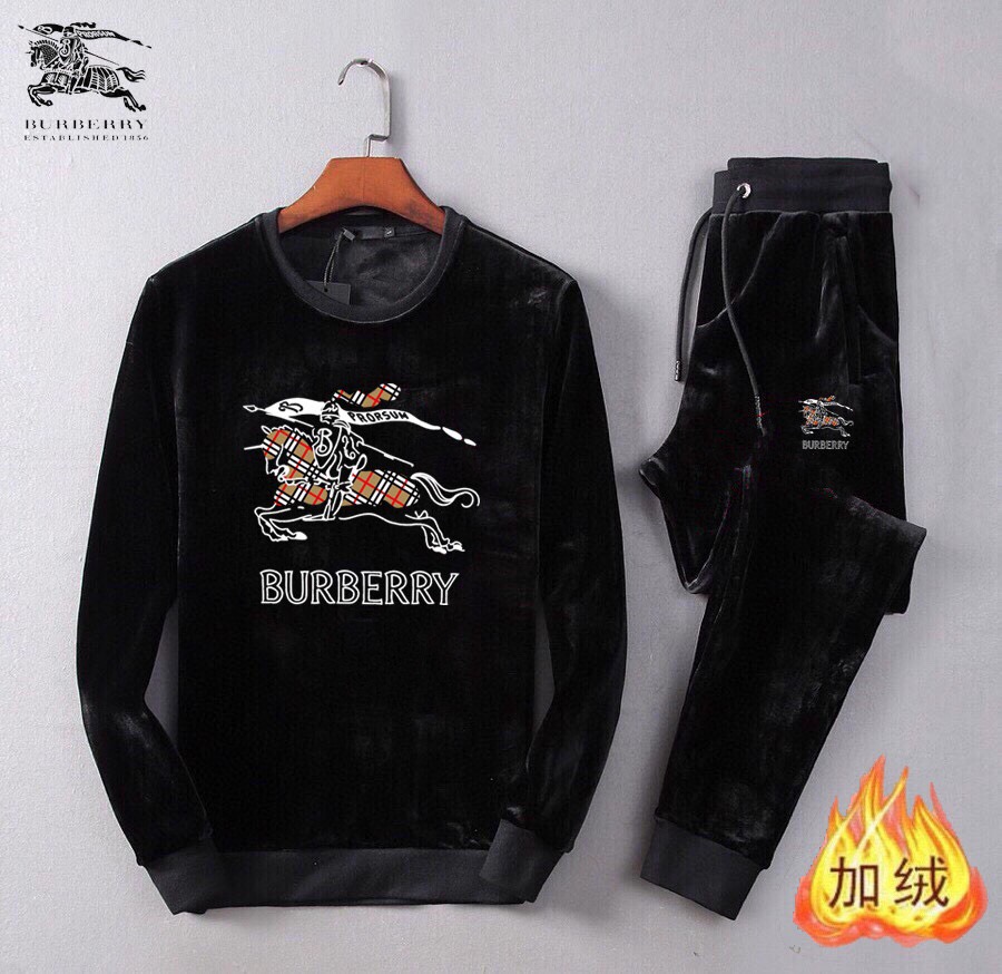 Burberry 品牌：巴宝莉 (胖子福音) 套装来袭 专注官网 2026全新 金丝绒套装 狠货 就为一个贴合、完美的上身效果 全天然优质金丝绒100%