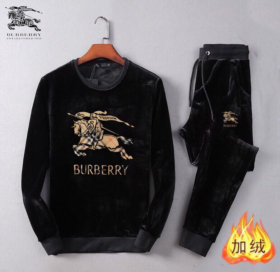 Burberry 品牌：巴宝莉 (胖子福音) 套装来袭 专注官网 2026全新 金丝绒套装 狠货 就为一个贴合、完美的上身效果 全天然优质金丝绒100%