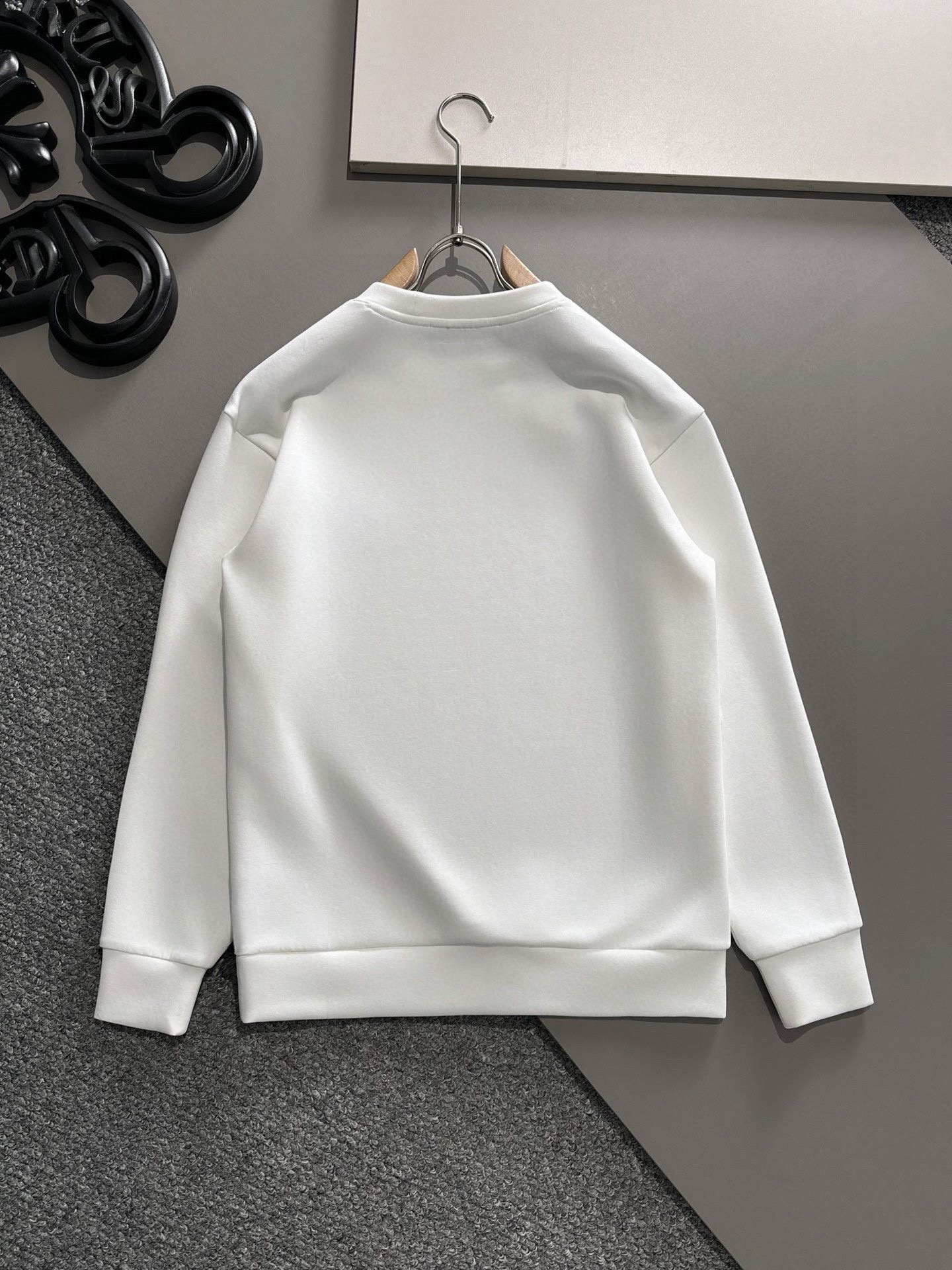 Burberry 品牌: 巴宝莉 (胖子福音) 2026ss早春最新款长袖圆领卫衣