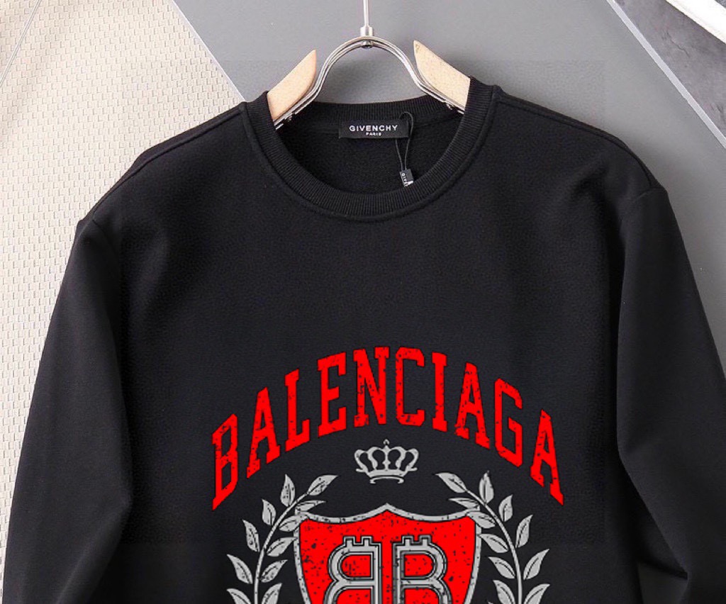 Balenciaga 品牌: 巴黎世家 (胖子福音) 2026ss早春最新款长袖圆领卫衣