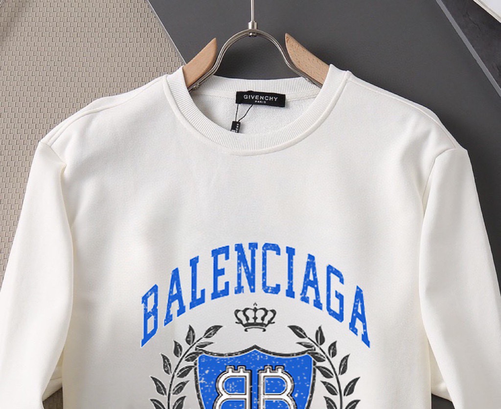 Balenciaga 品牌: 巴黎世家 (胖子福音) 2026ss早春最新款长袖圆领卫衣