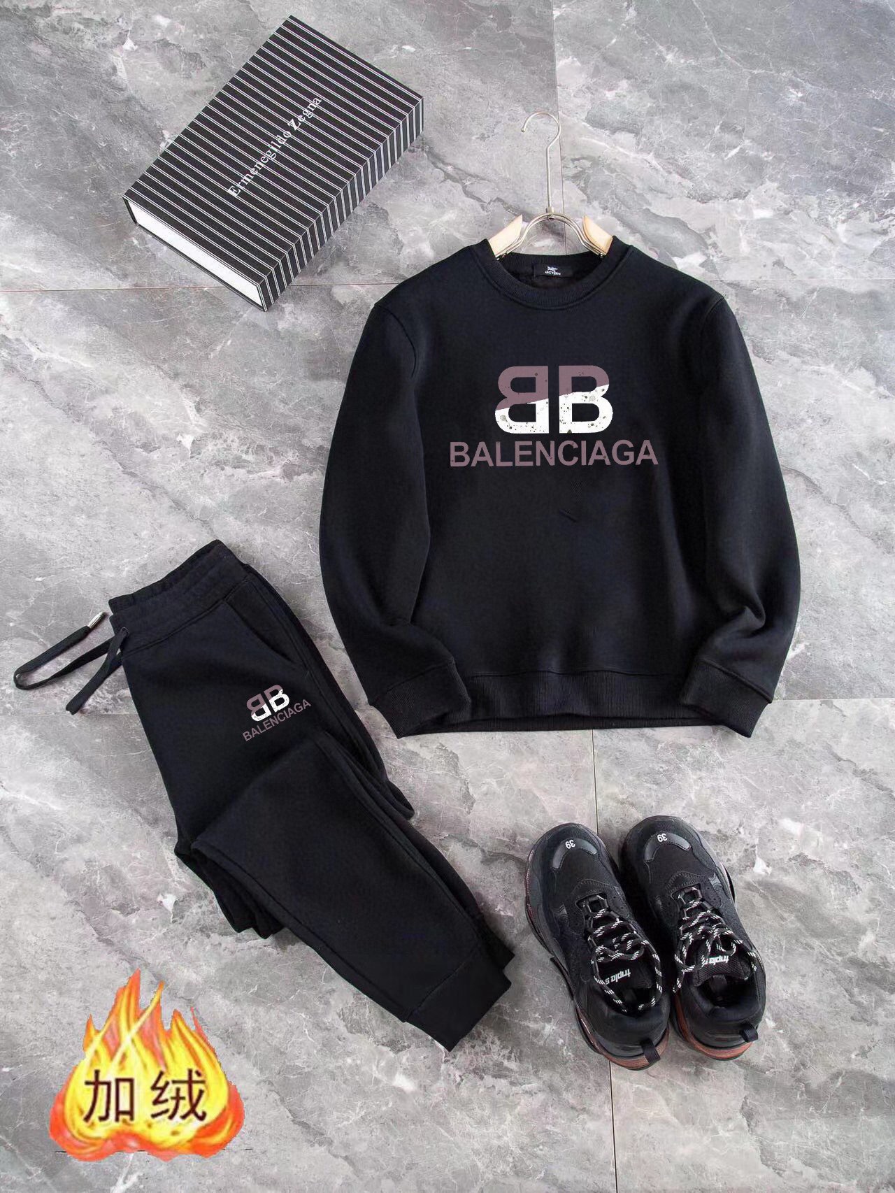 Balenciaga 品牌：巴黎世家 (加绒加厚)2026秋冬款新品 明星最爱时装味休闲套装
