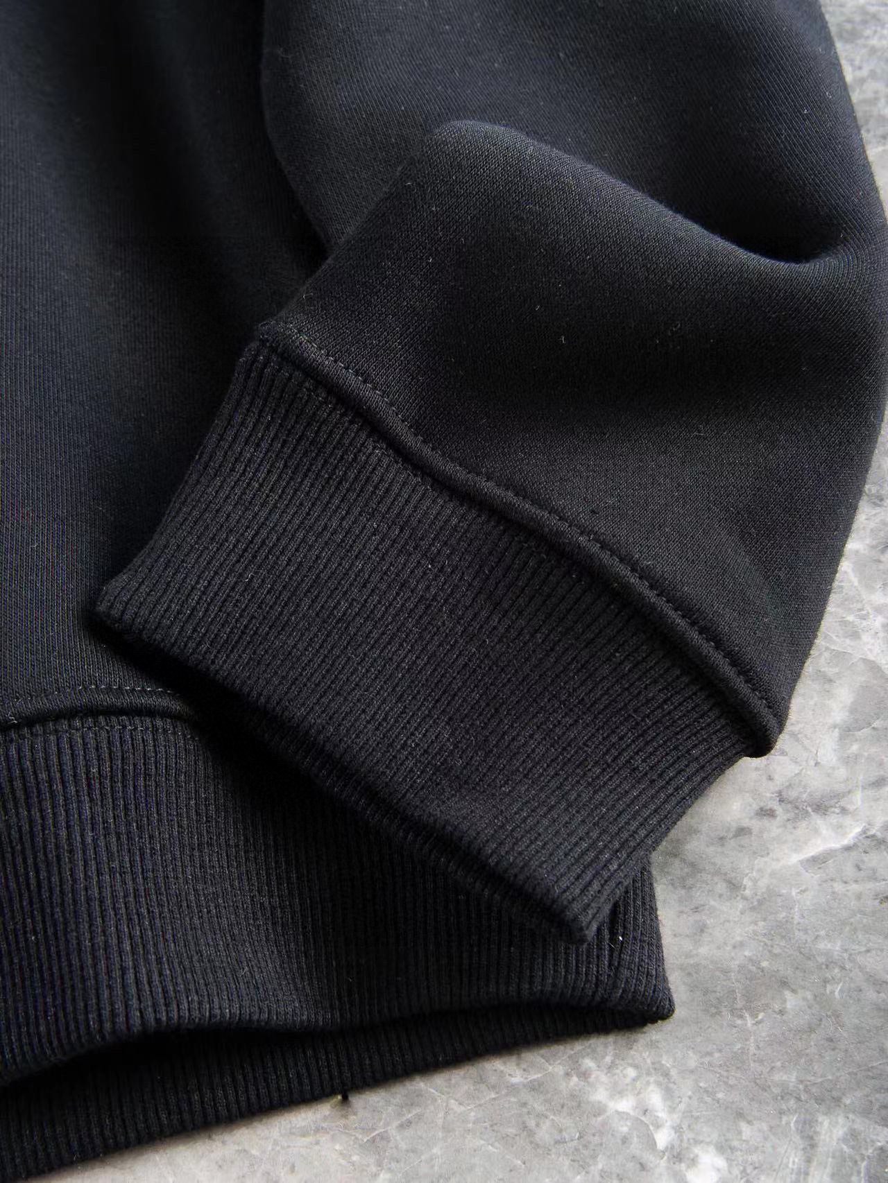 Balenciaga 品牌：巴黎世家 (加绒加厚)2026秋冬款新品 明星最爱时装味休闲套装