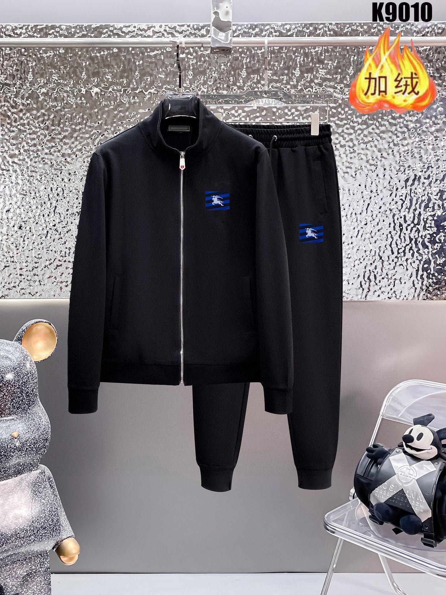Burberry 品牌: 巴宝莉 (加绒加厚)2026早春款新品 明星最爱时装味休闲套装