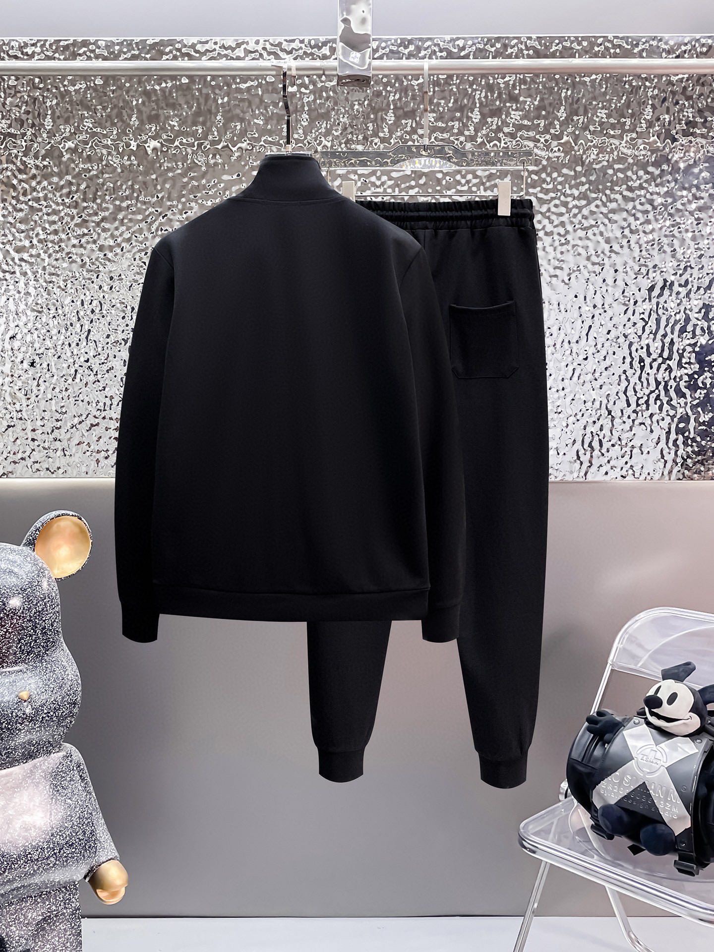 Balenciaga 品牌：巴黎世家 (胖子福音) 套装来袭 专注官网 2026全新 卫衣套装 狠货 就为一个贴合、完美的上身效果 全天然优质罗马棉100%