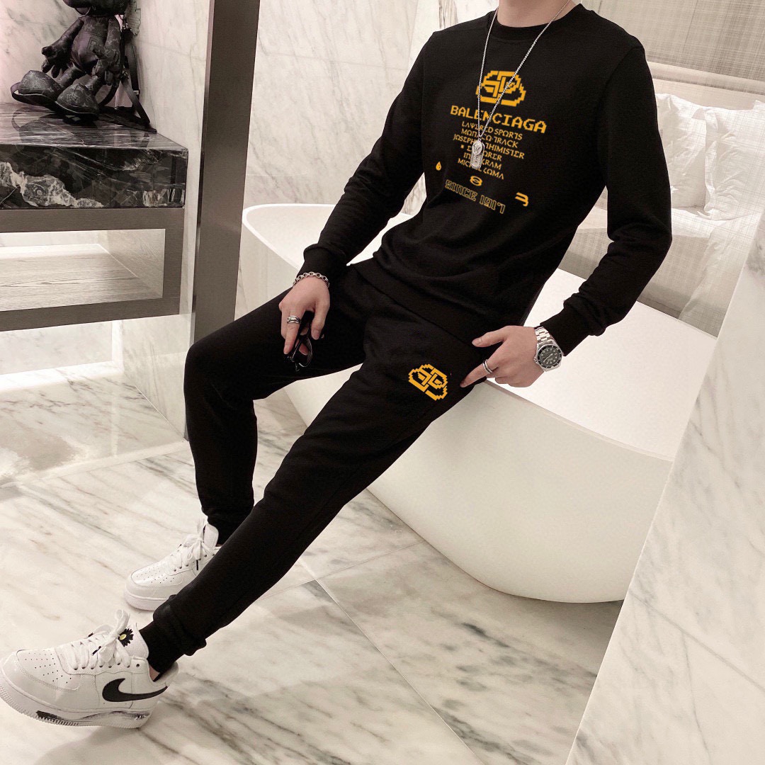Balenciaga 品牌：巴黎世家 (胖子福音) 套装来袭 专注官网 2026全新 卫衣套装 狠货 就为一个贴合、完美的上身效果 全天然优质罗马棉100%